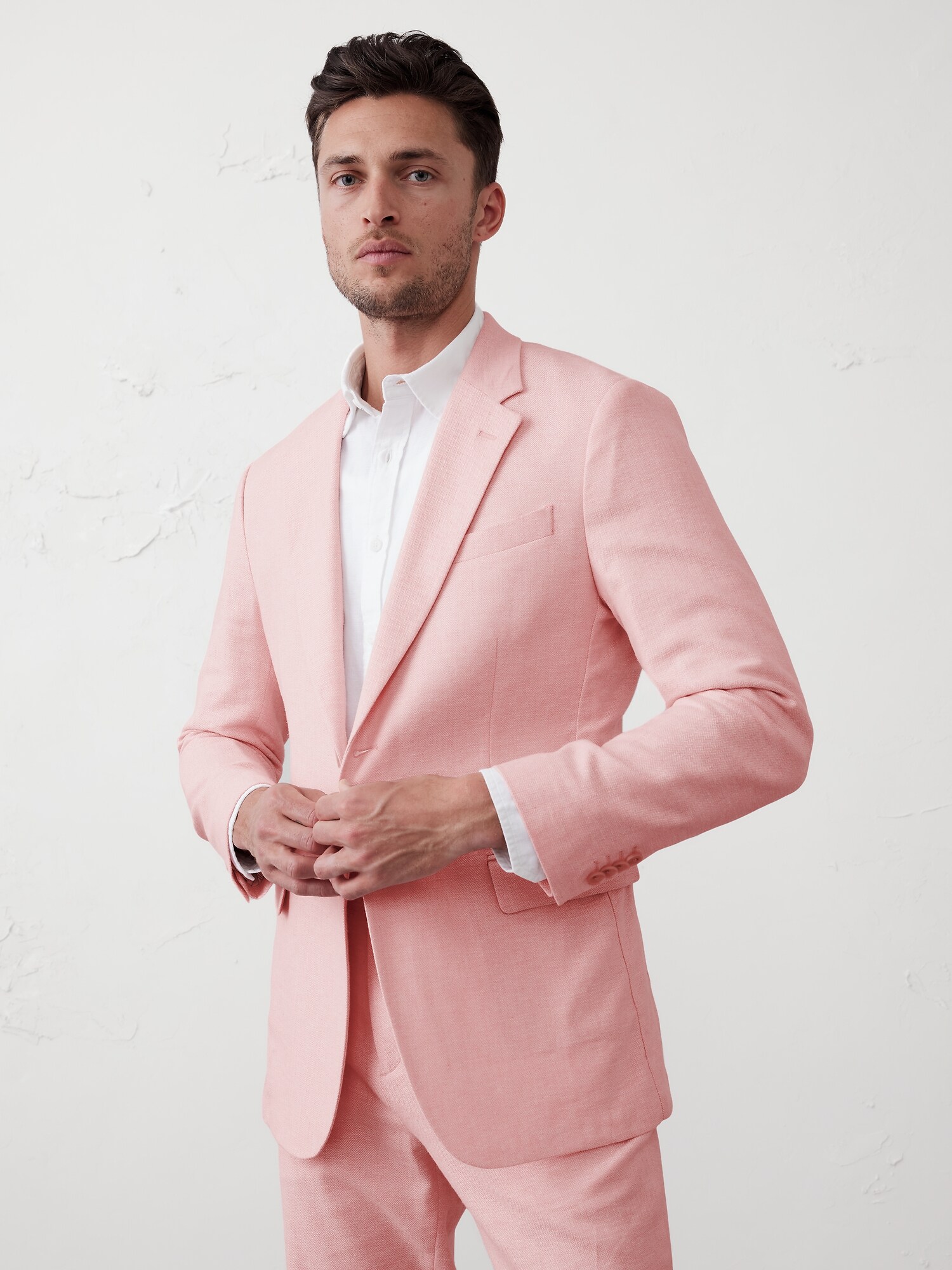 Tailored-Fit Linen-Blend Herringbone Suit Jacket