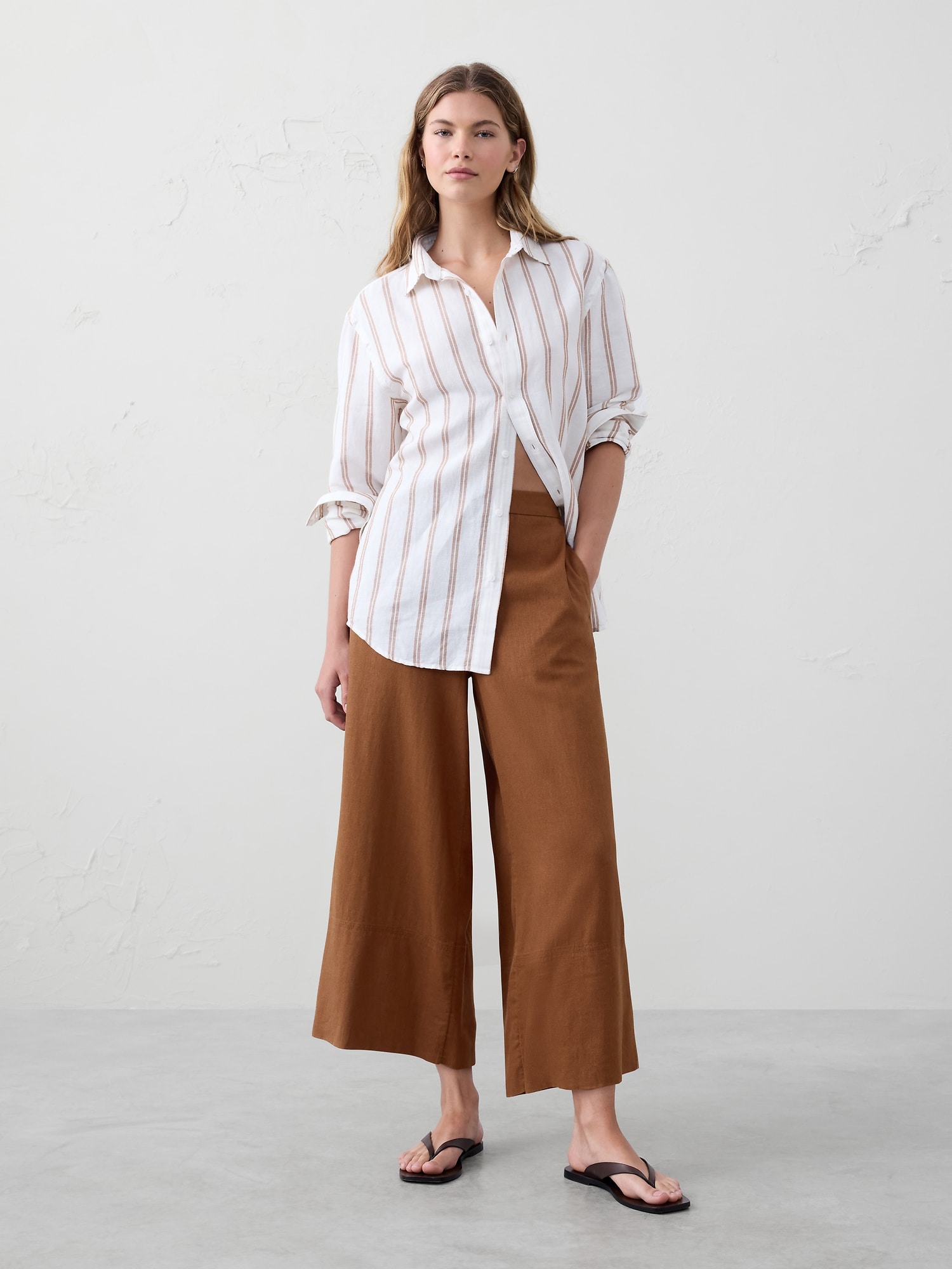 Wide-Leg Linen-Blend Cropped Pull-On Pant - Brown