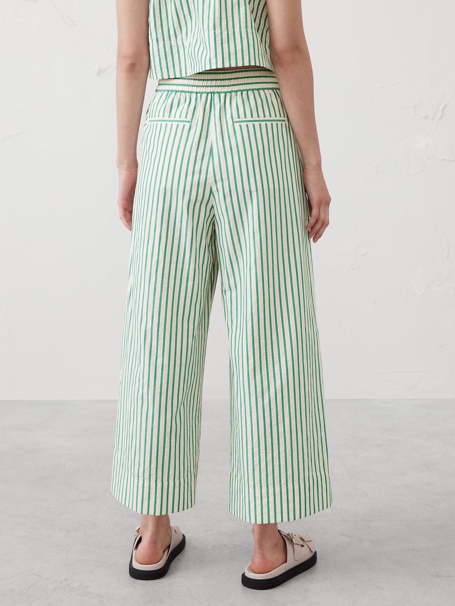 Wide-Leg High-Rise Seersucker Cropped Pull-On Pant