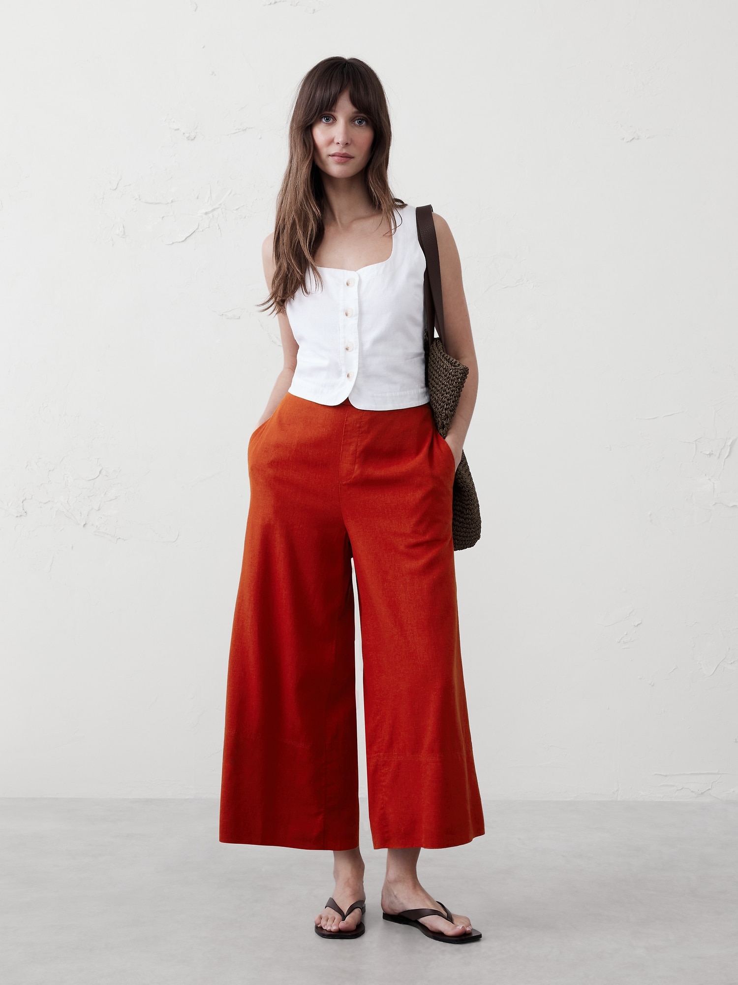 Wide-Leg Linen-Blend Cropped Pull-On Pant