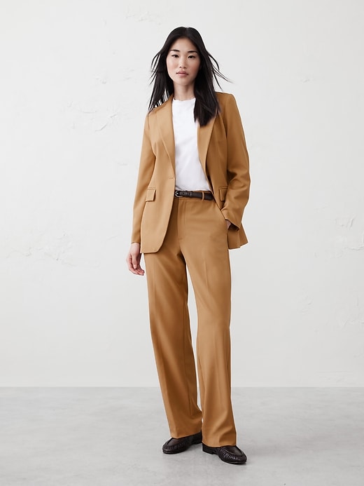 Sculpted Suit Blazer