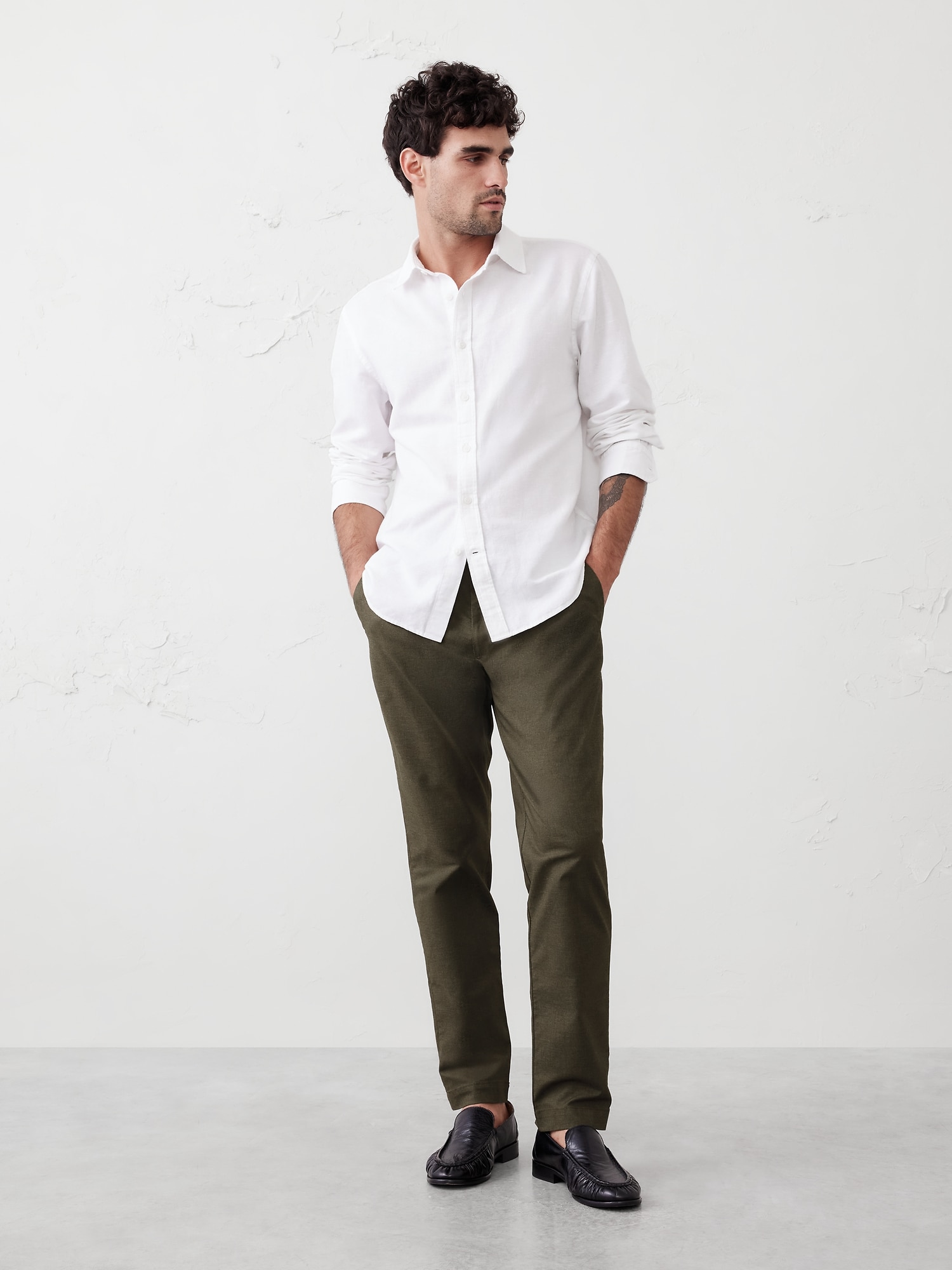 Banana Republic Slim Core Temp Chino INTERNATIONAL SHIPPING
