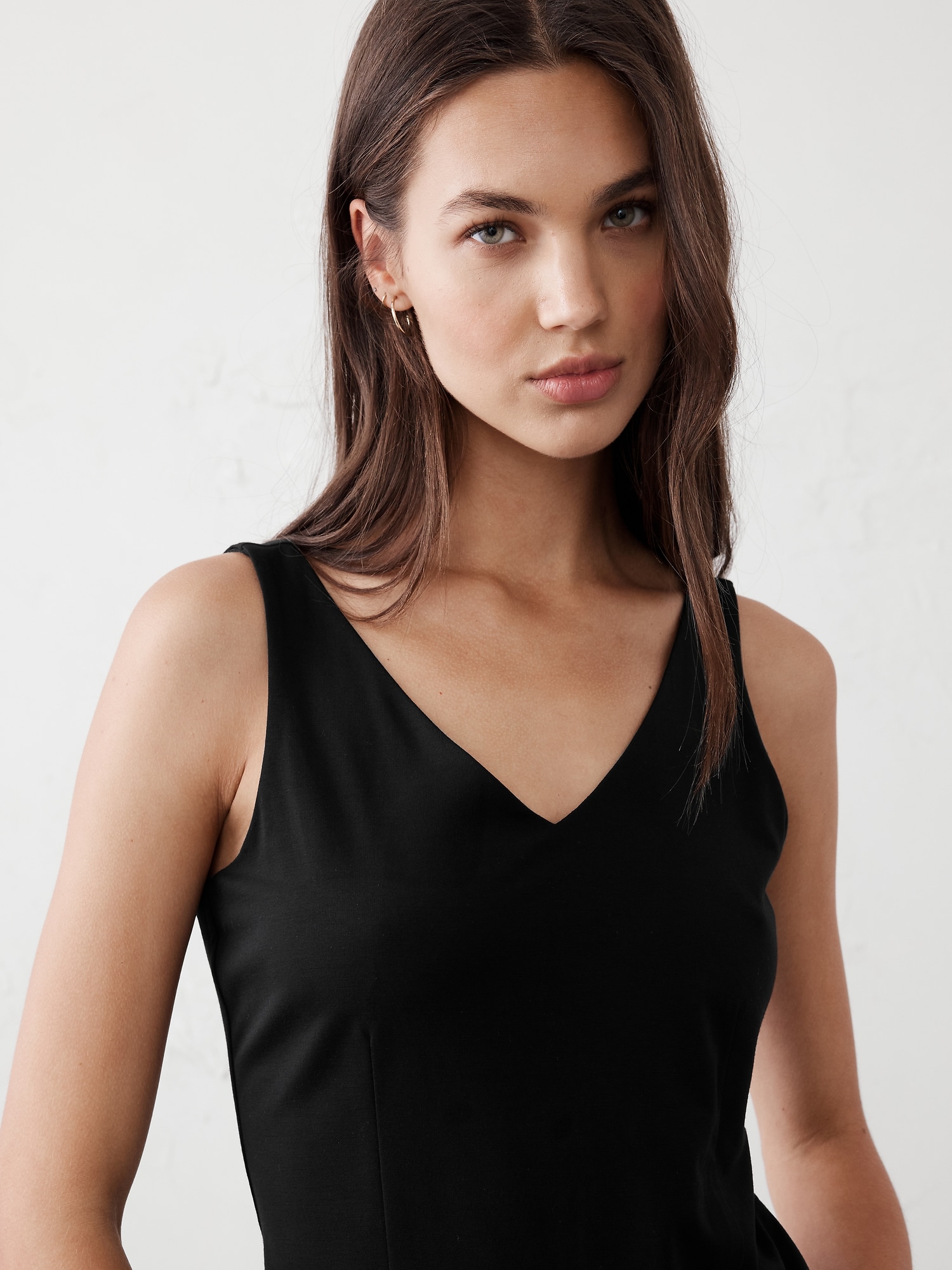 Deep-Vee Top