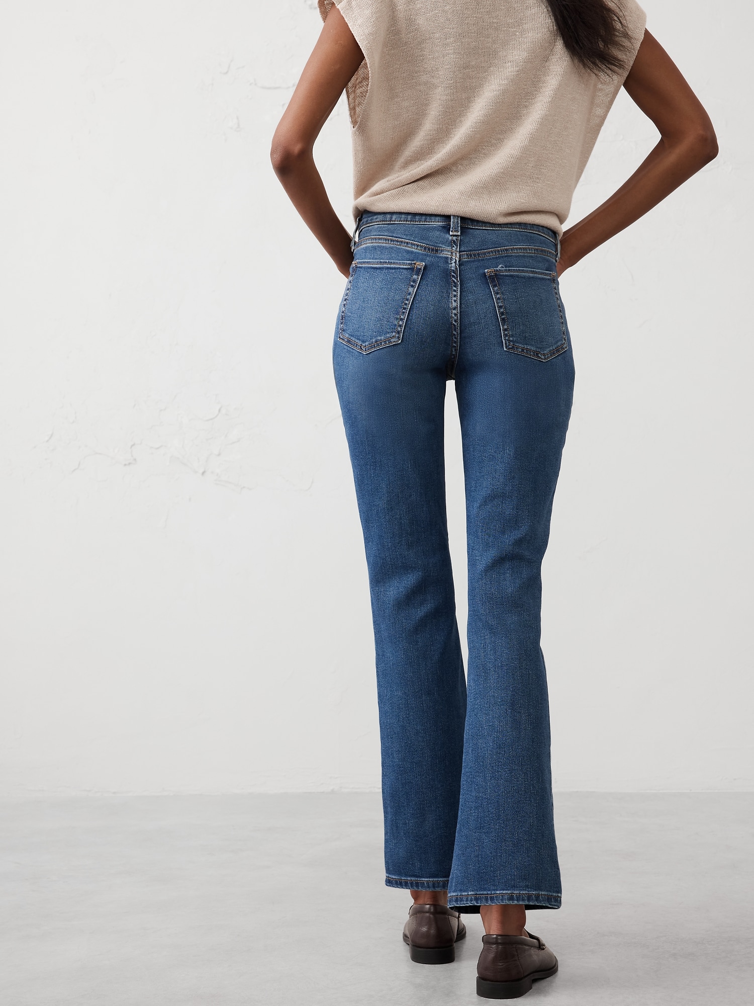Kick Flare Mid-Rise Jean