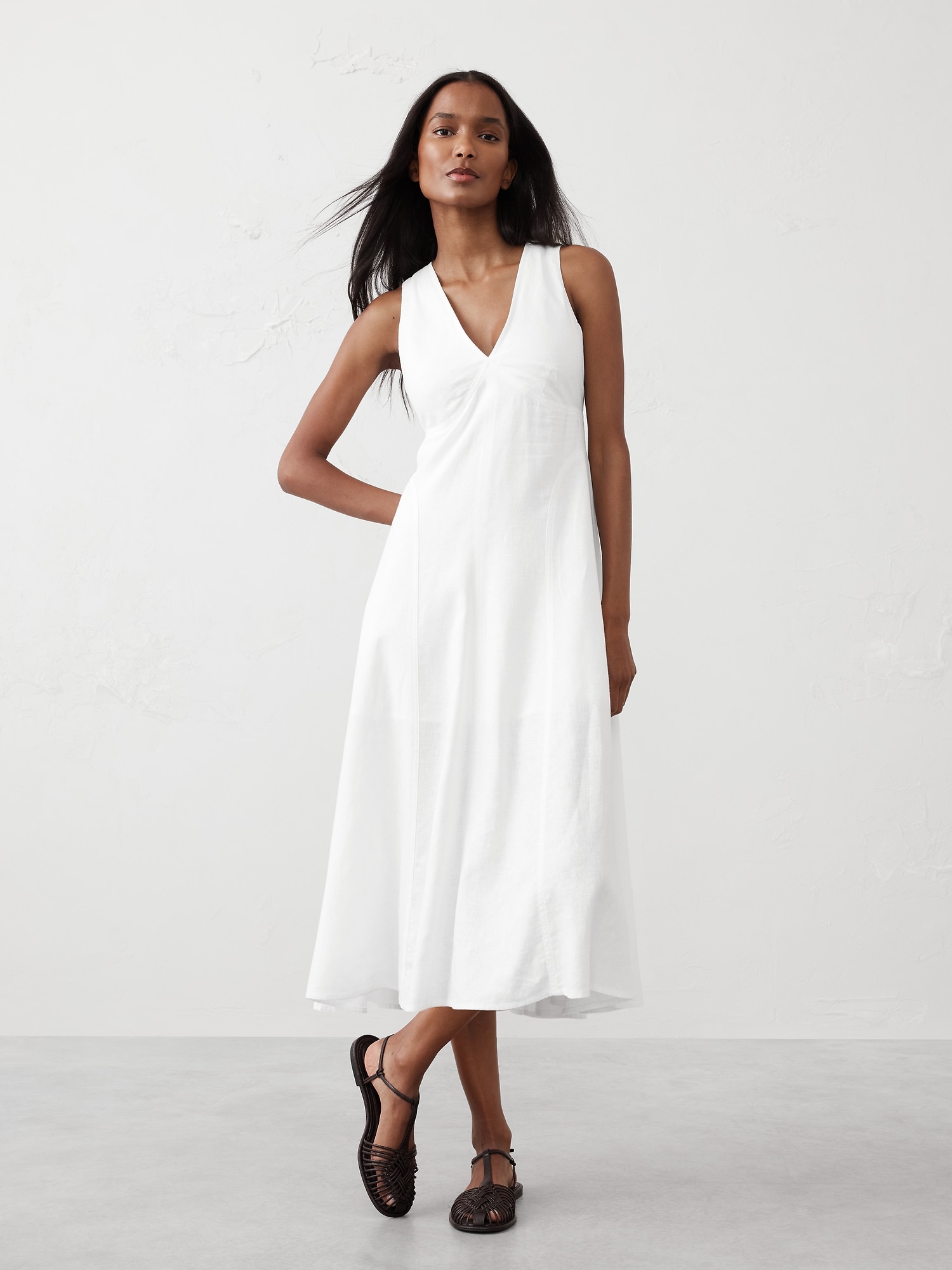 Linen-Blend Seamed Midi Dress