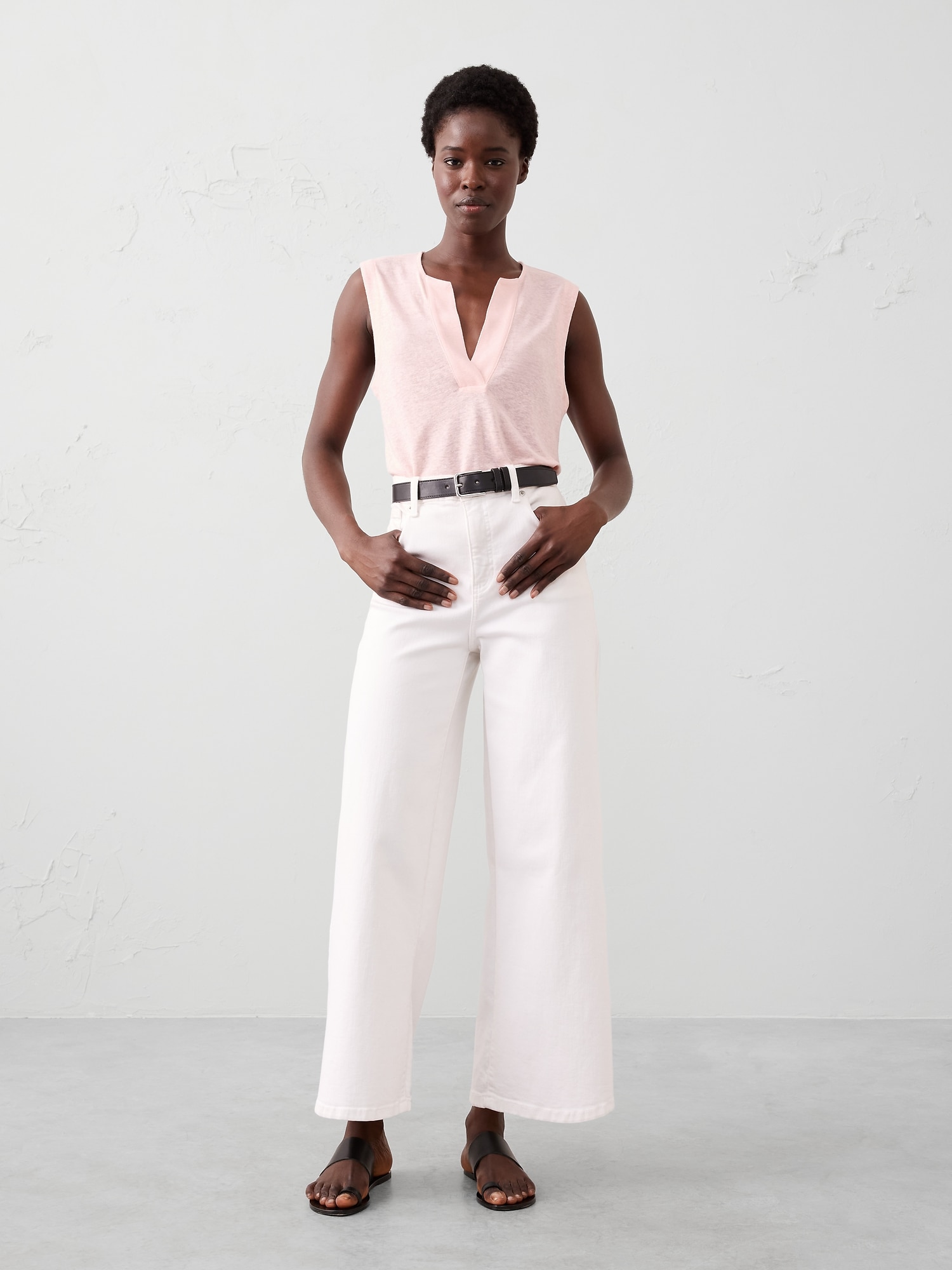 Linen-Blend Split-Neck Tank - Pink