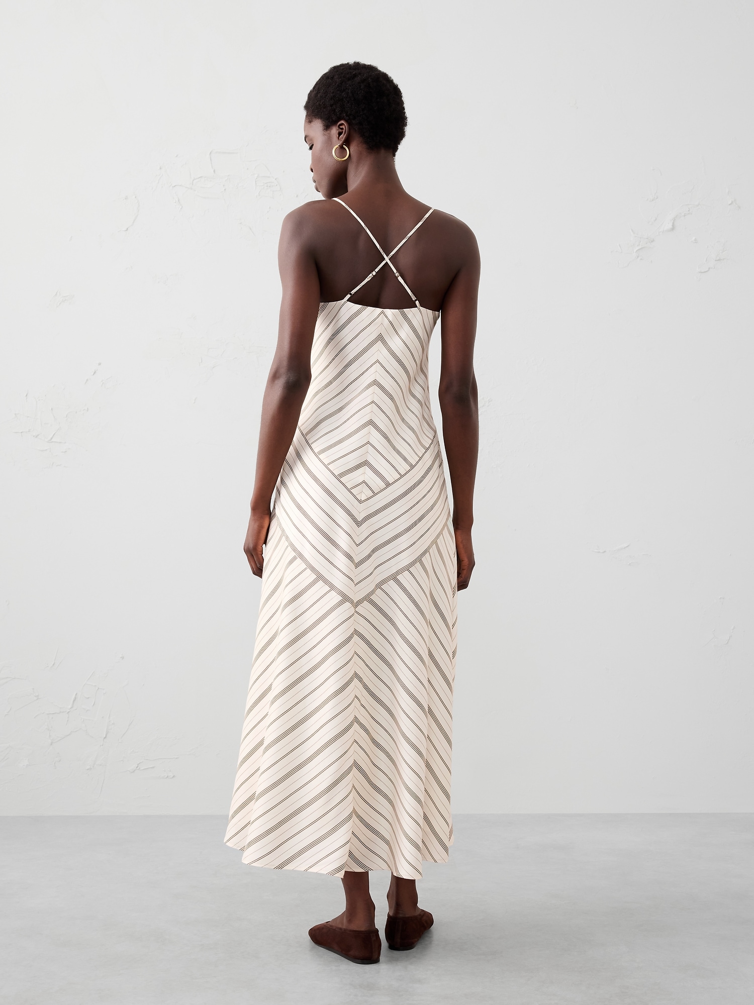Image number 2 showing, Strappy V-Panel Midi Dress
