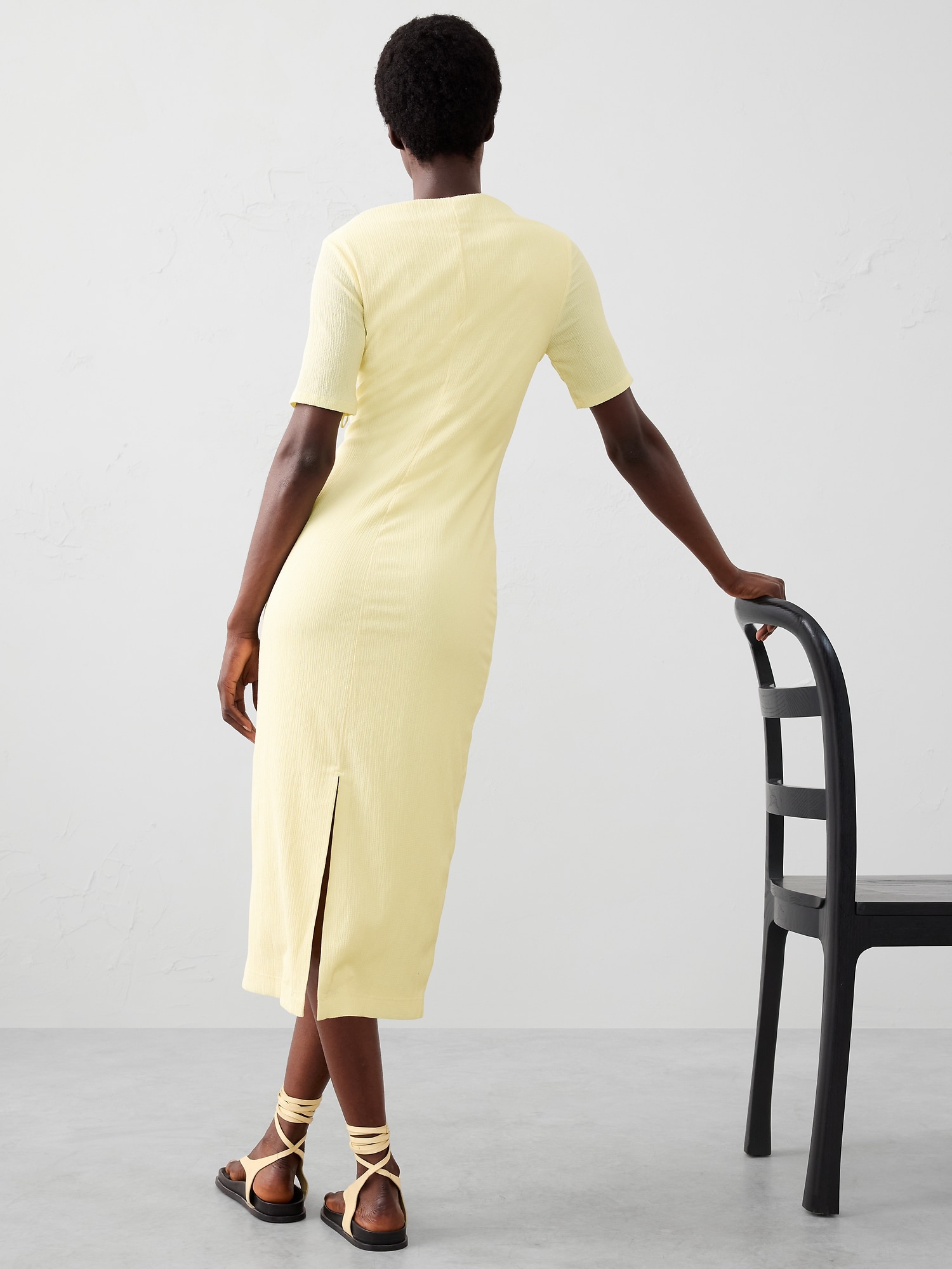 Image number 2 showing, Crinkle Knit Midi Dress