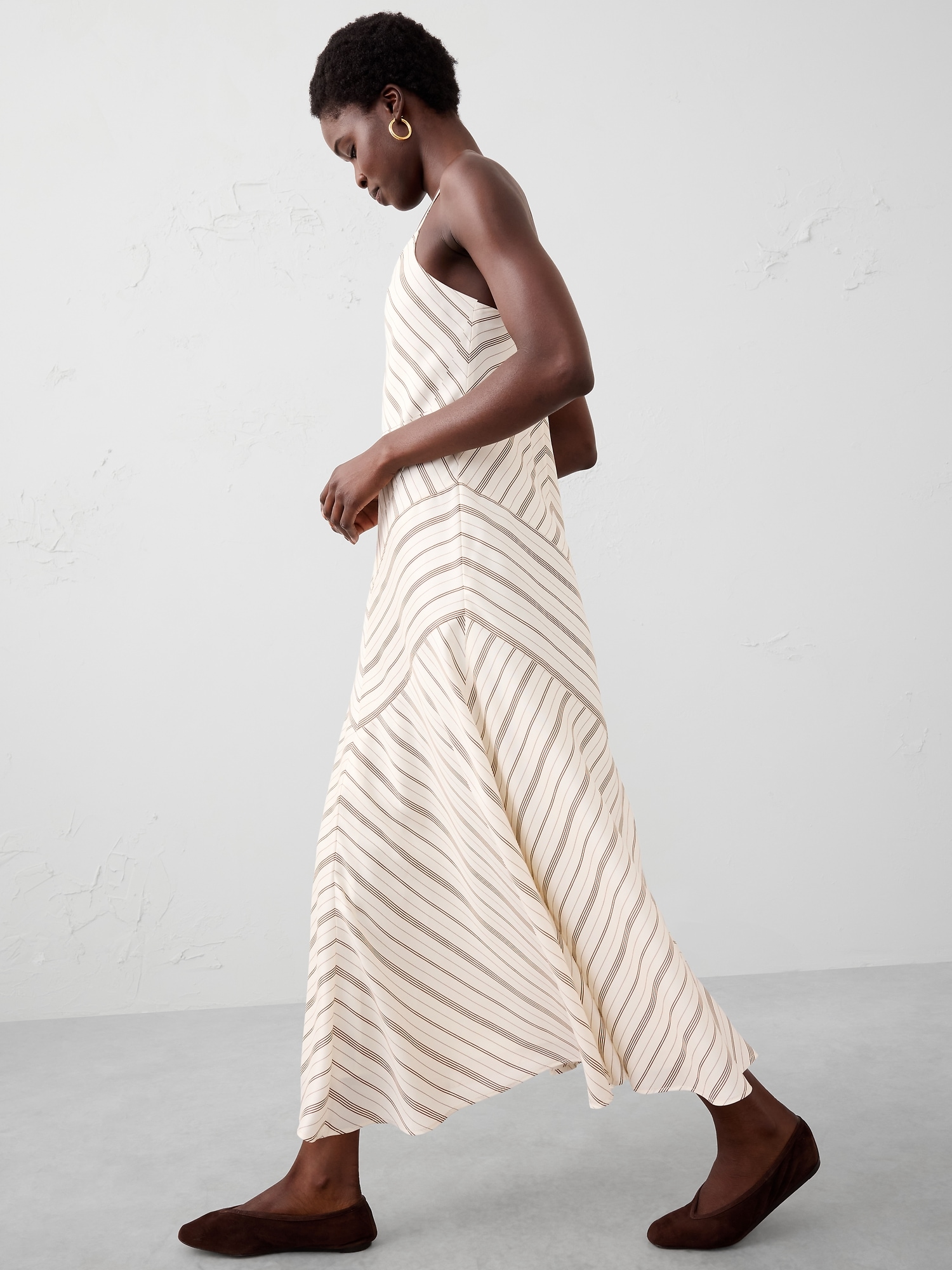 Image number 3 showing, Strappy V-Panel Midi Dress