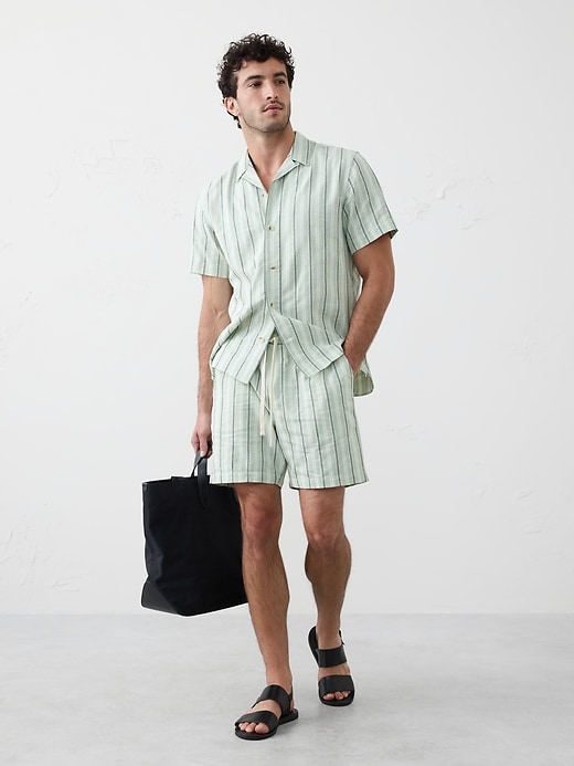 7" Linen-Blend Short