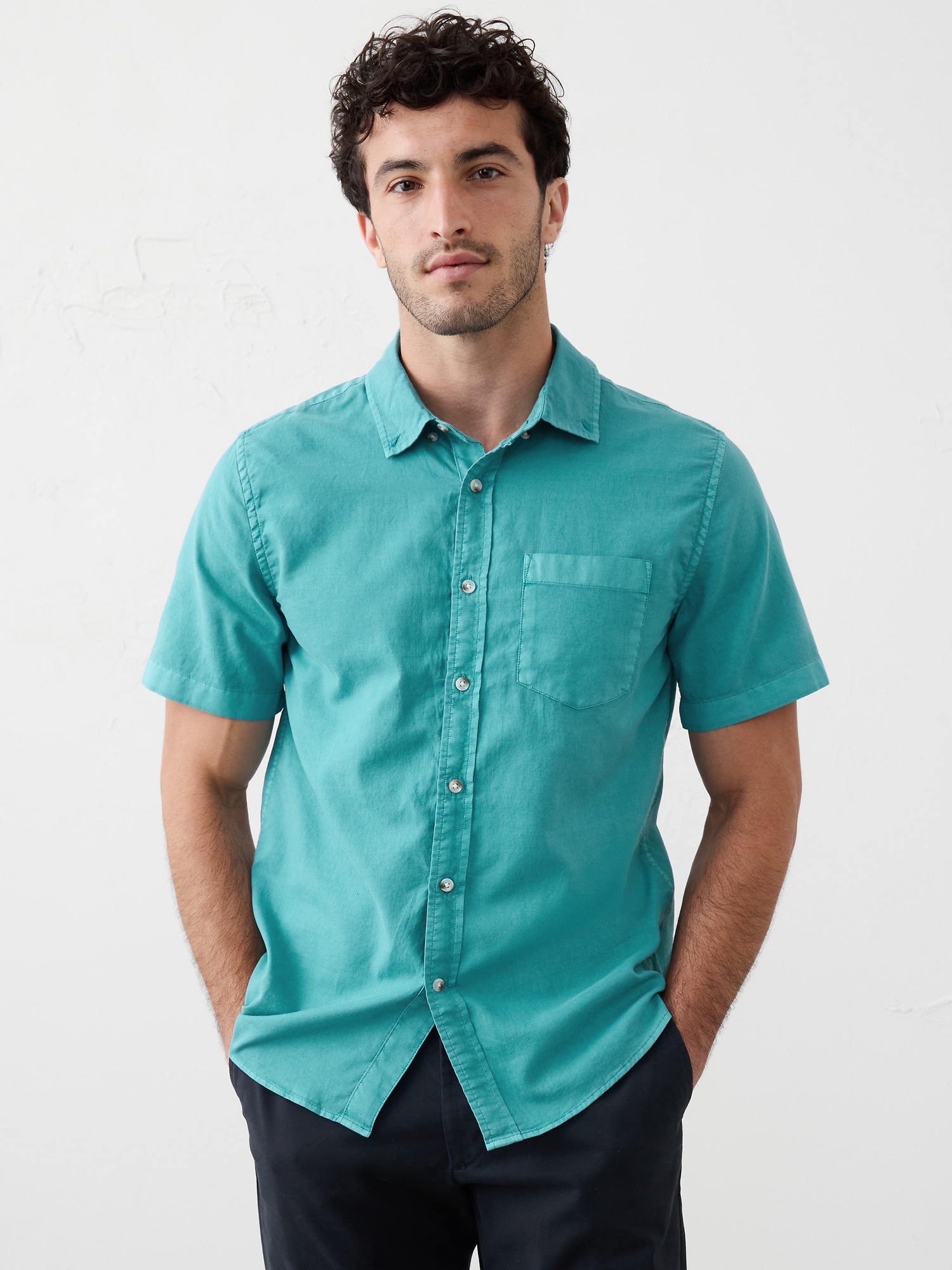 Standard Fit Summerweight Shirt