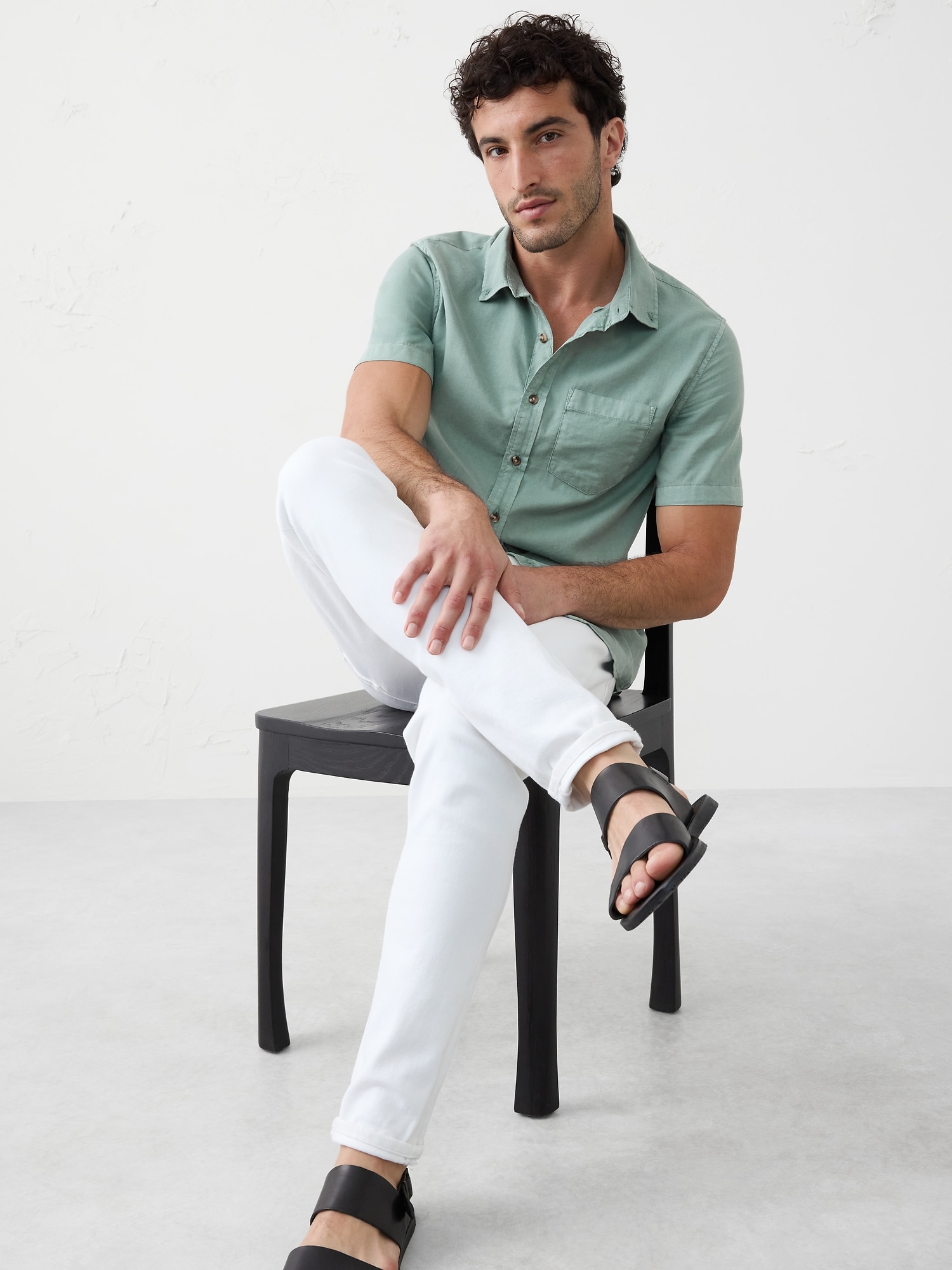 Standard Fit Summerweight Shirt