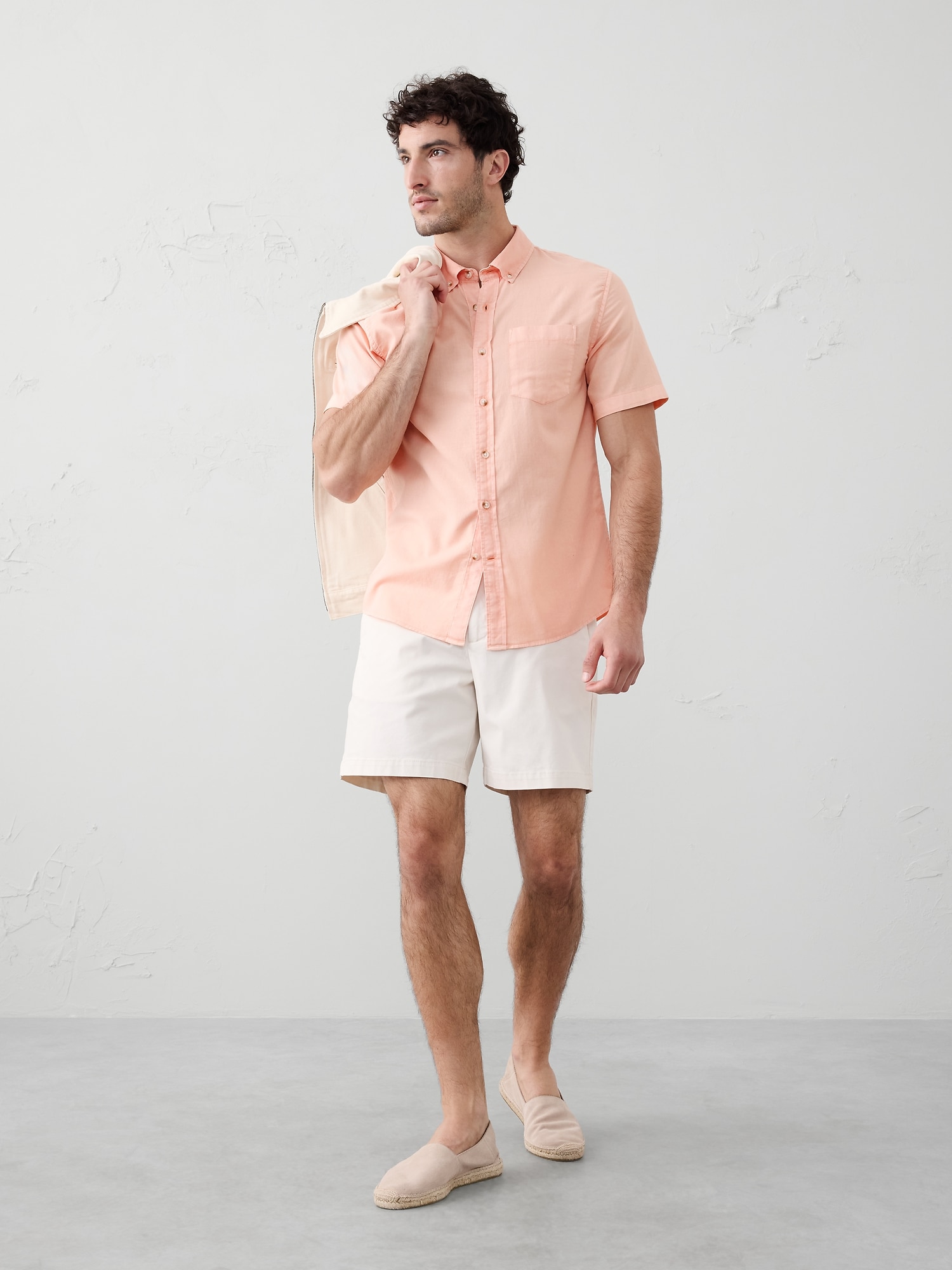 Standard Fit Summerweight Shirt