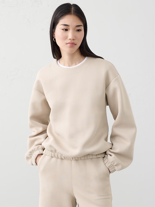 Knit Oversized Sweatshirt
