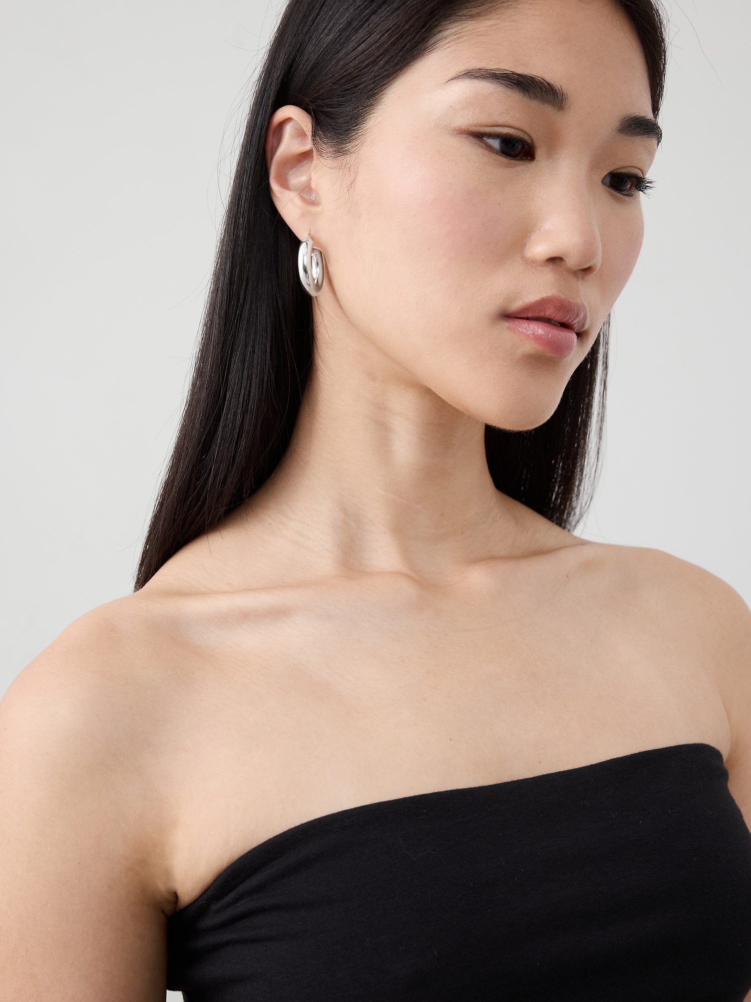 Image number 2 showing, Silver Hoop Earrings Set