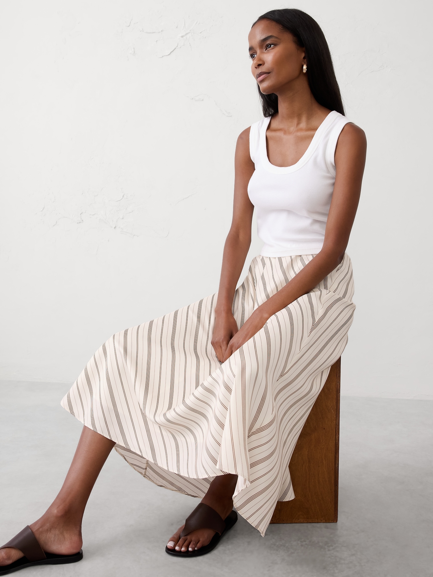 Image number 3 showing, Silky Midi Skirt