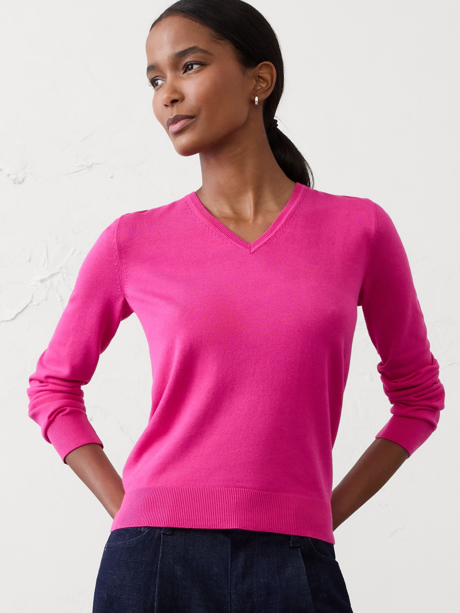 Forever V-Neck Sweater - Bright Peony
