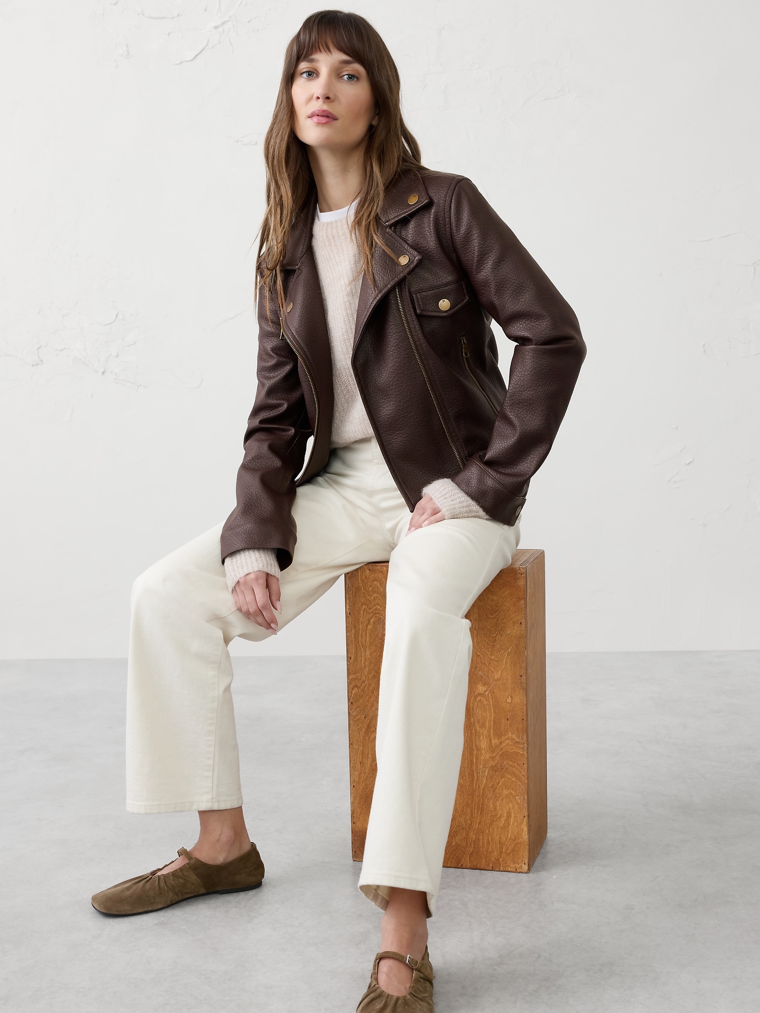 VEGAN LEATHER CROPPED MOTO JACKET - Dark Mahogany