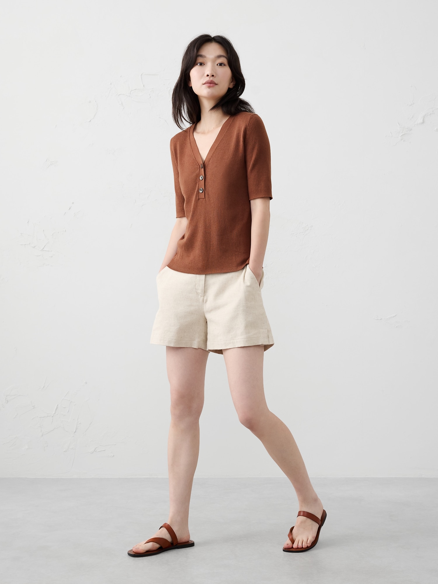 Ribbed Sweater Henley - Brown