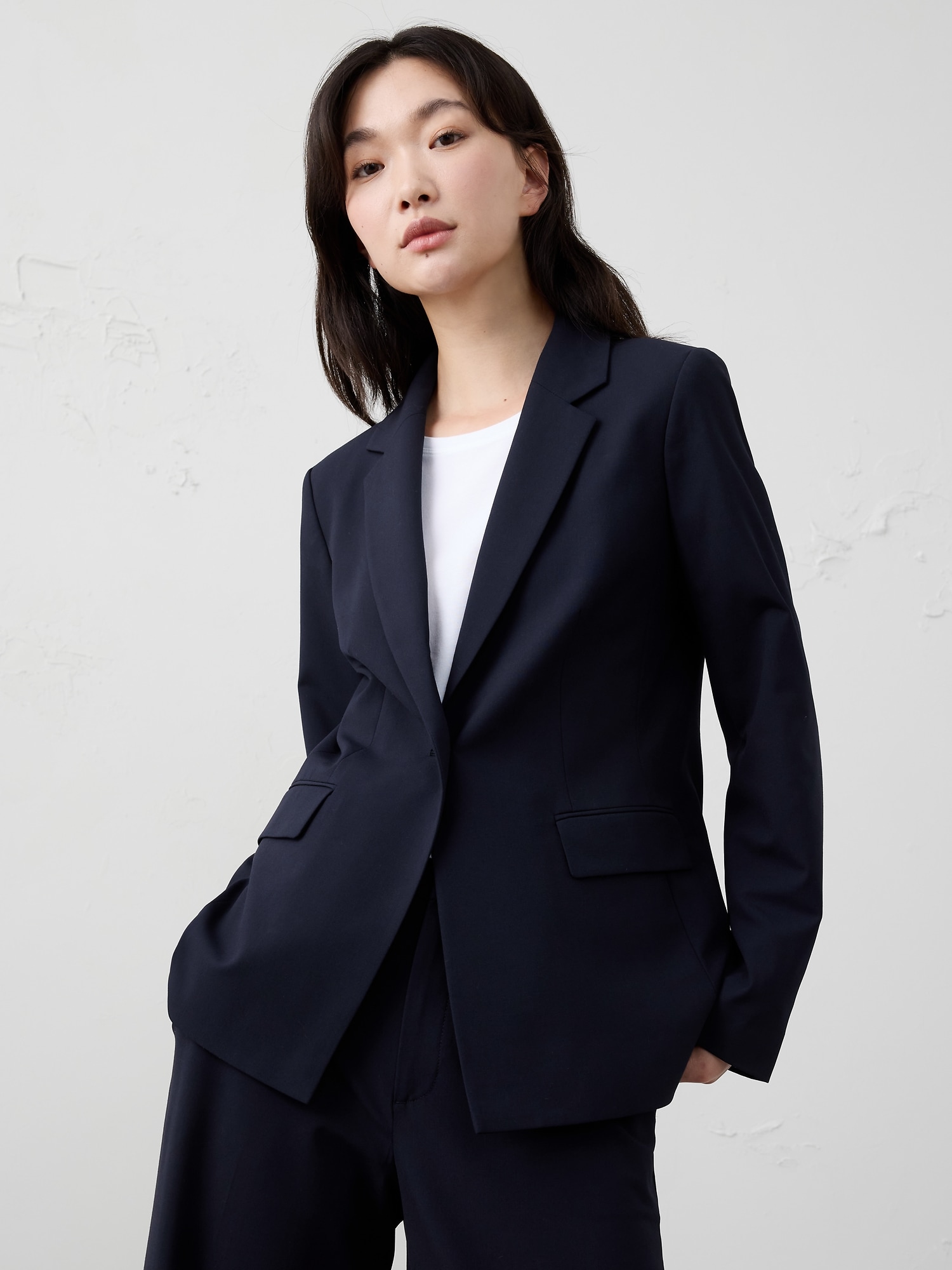 SCULPTED STRETCH BLAZER - Preppy Navy