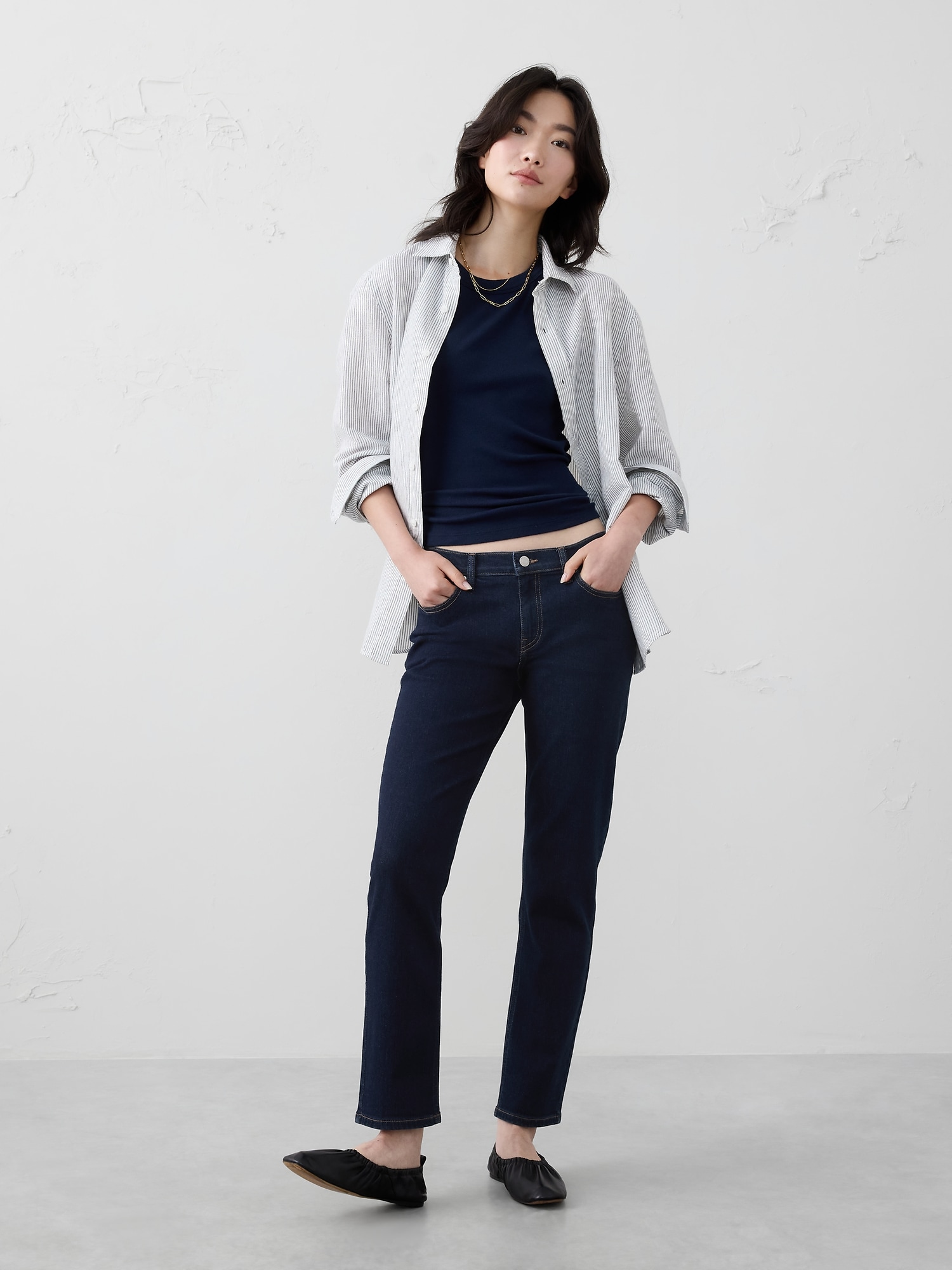 Mid-Rise Slim Jean