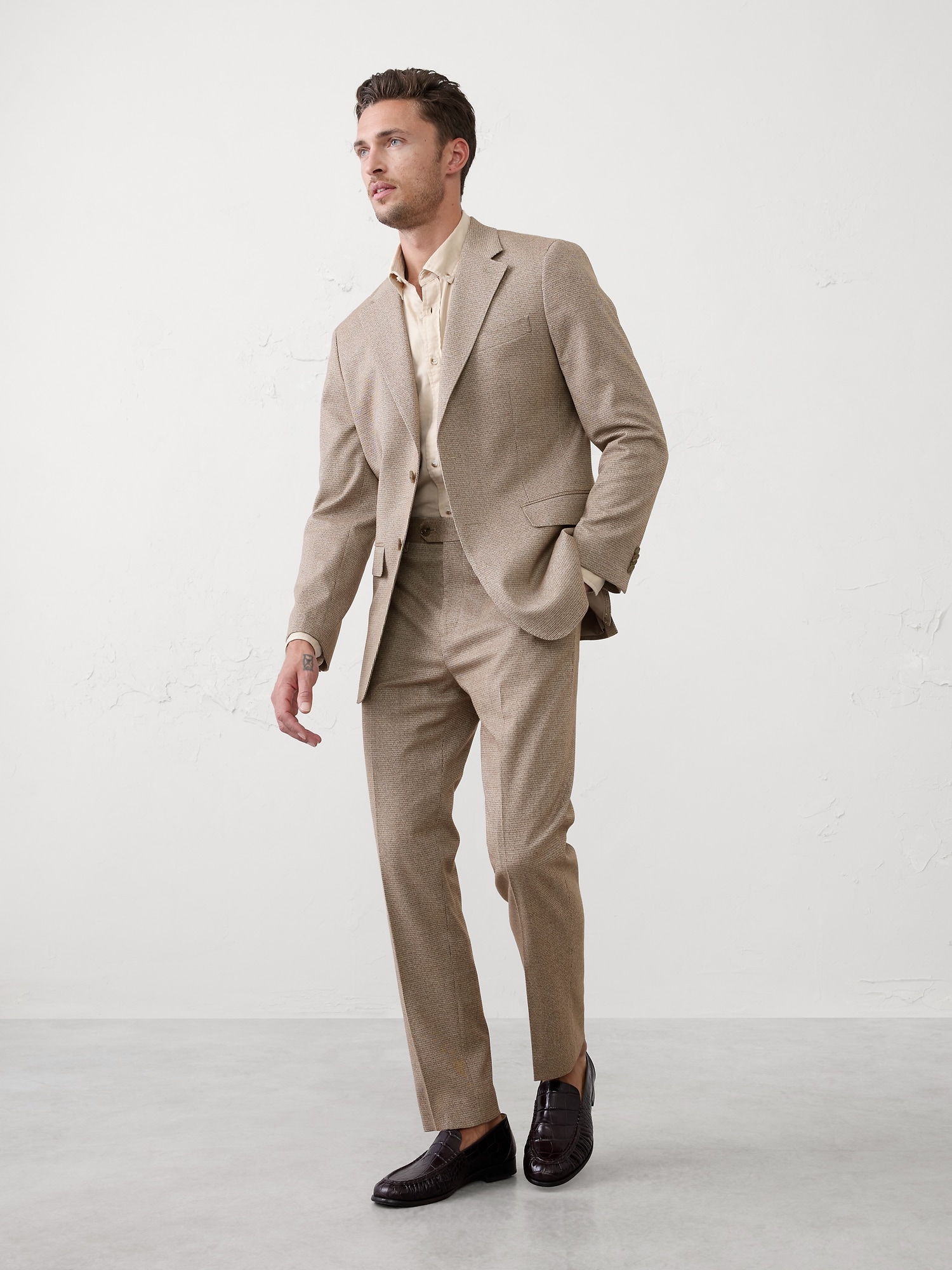 Tailored-Fit Taupe Houndstooth Suit Jacket