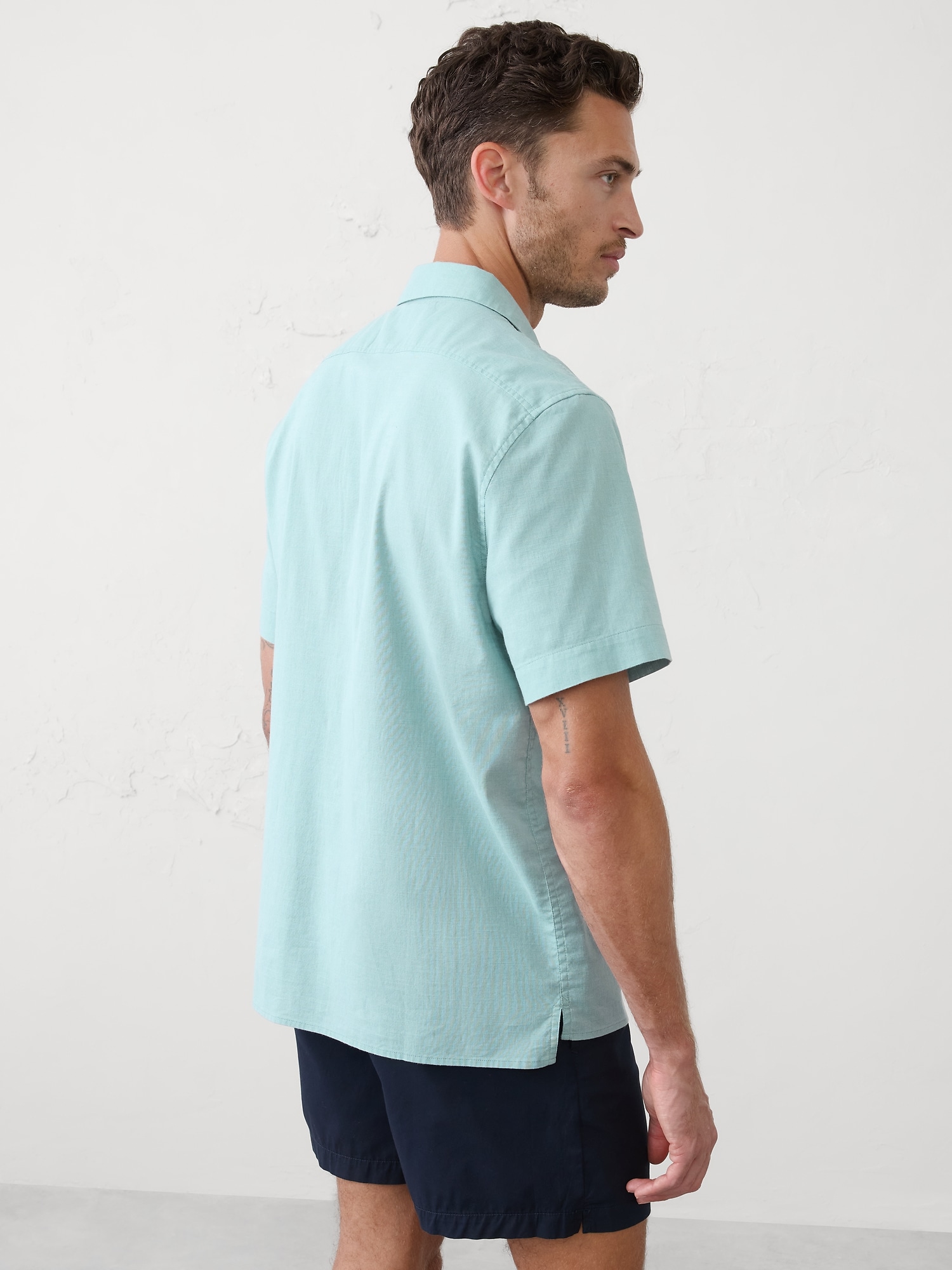 Image number 4 showing, Linen-Blend Standard Fit Resort Shirt