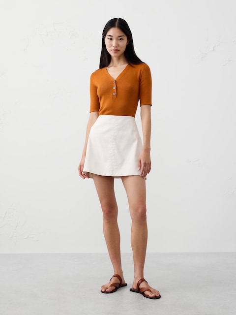 Ribbed Sweater Henley