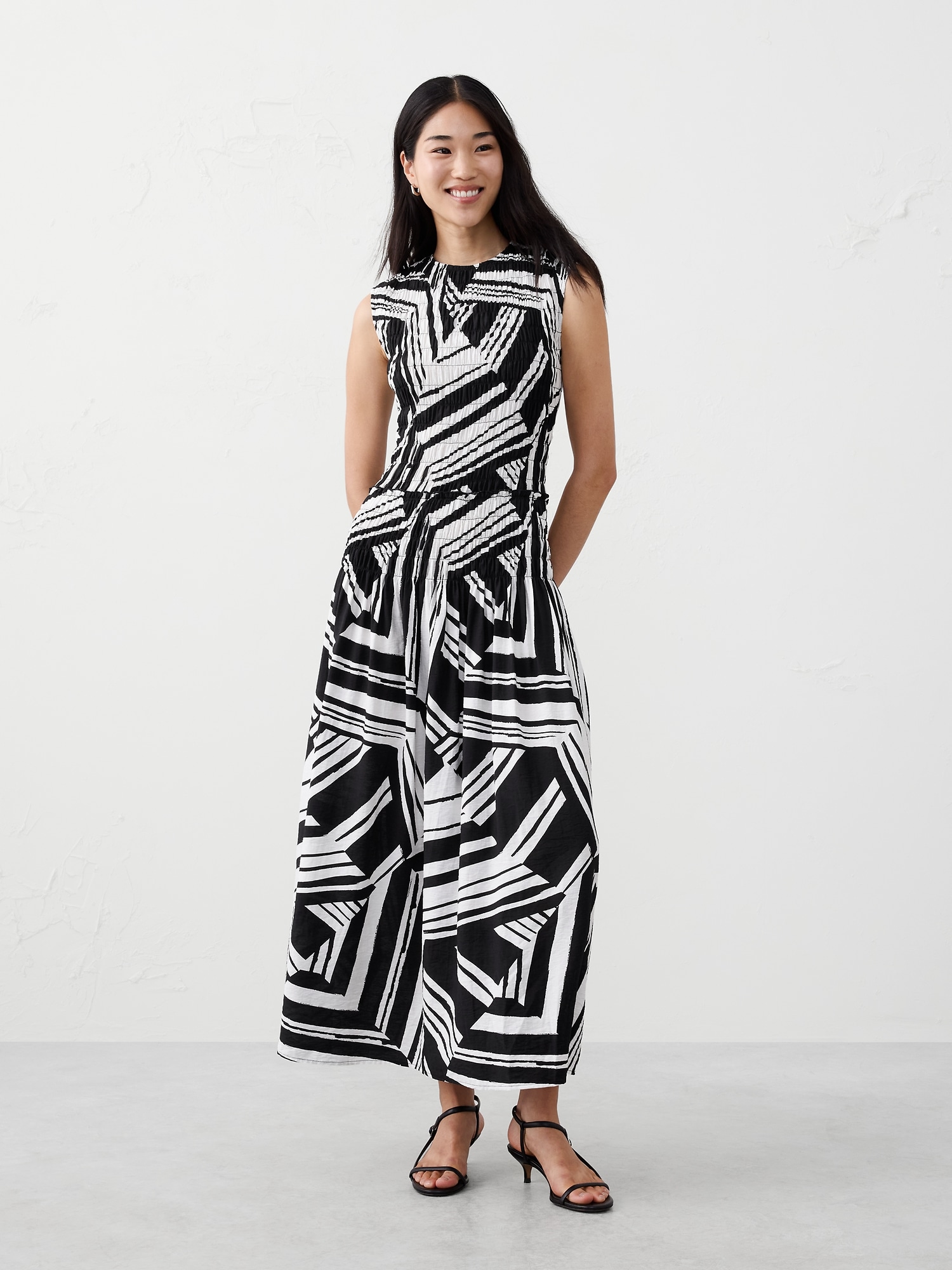 Smocked Bodice Maxi Dress - Black