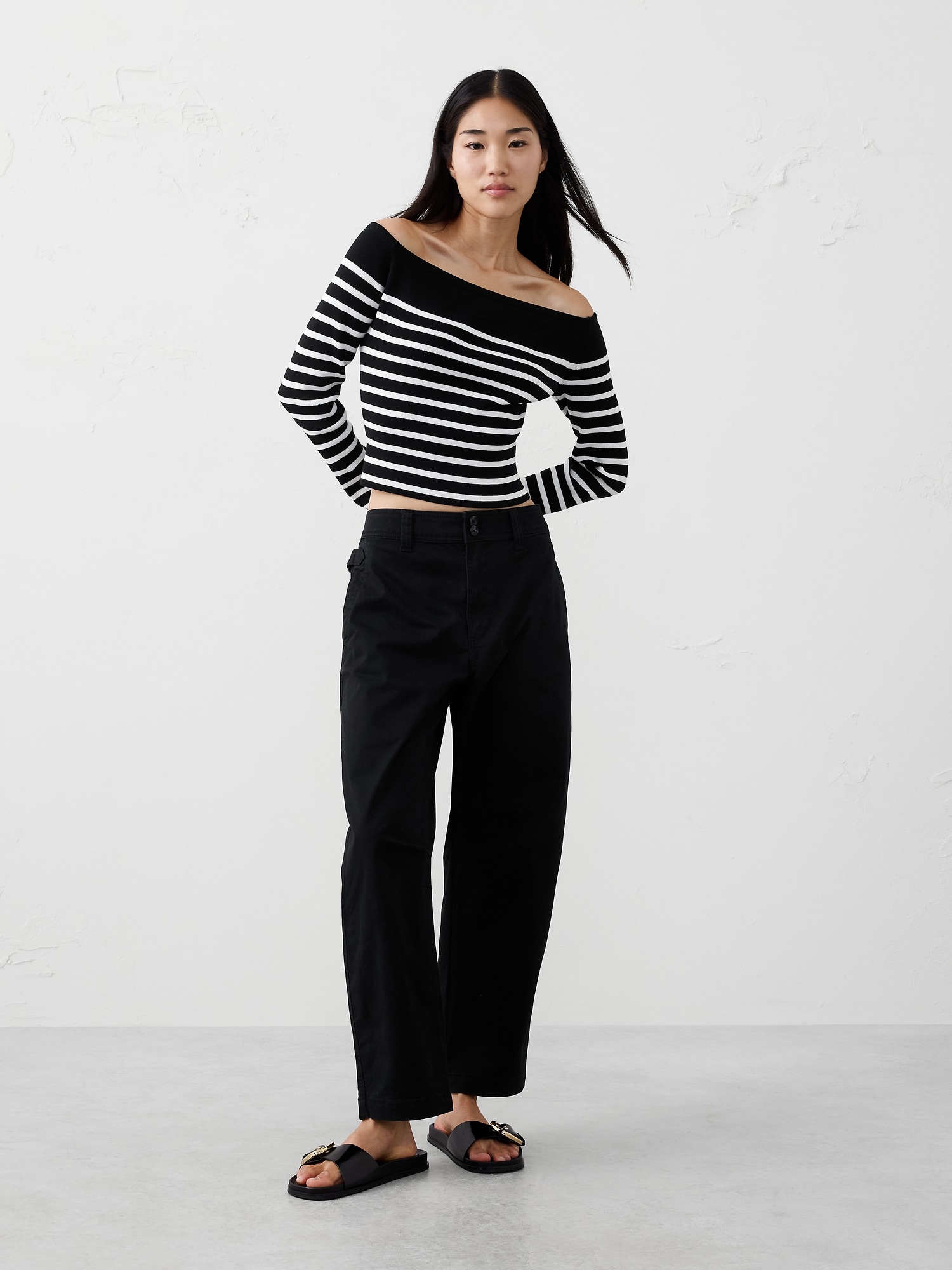 Image number 1 showing, Barrel High-Rise Chino