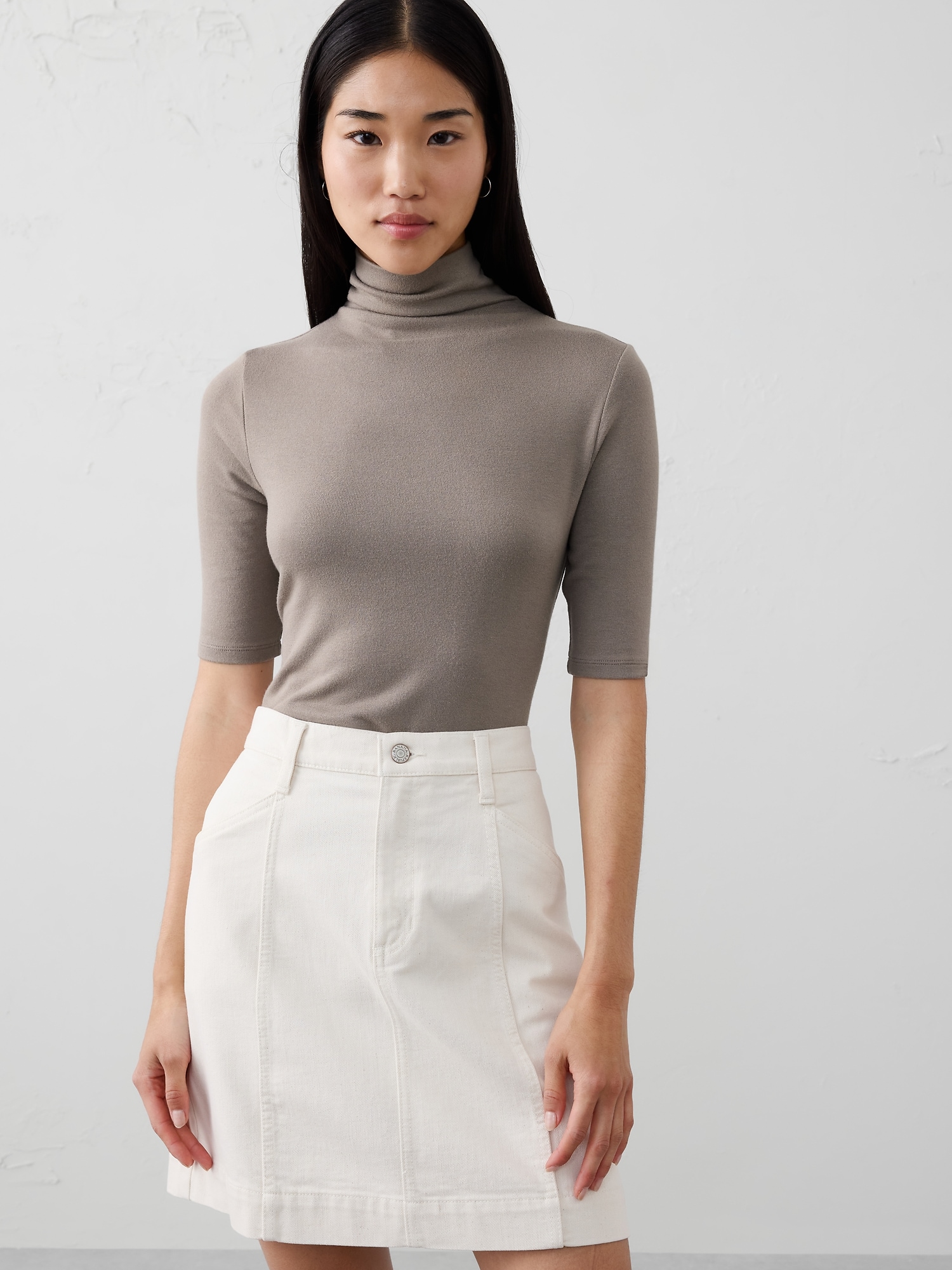 SOFT LUXE TURTLENECK TOP - Mocha Latte