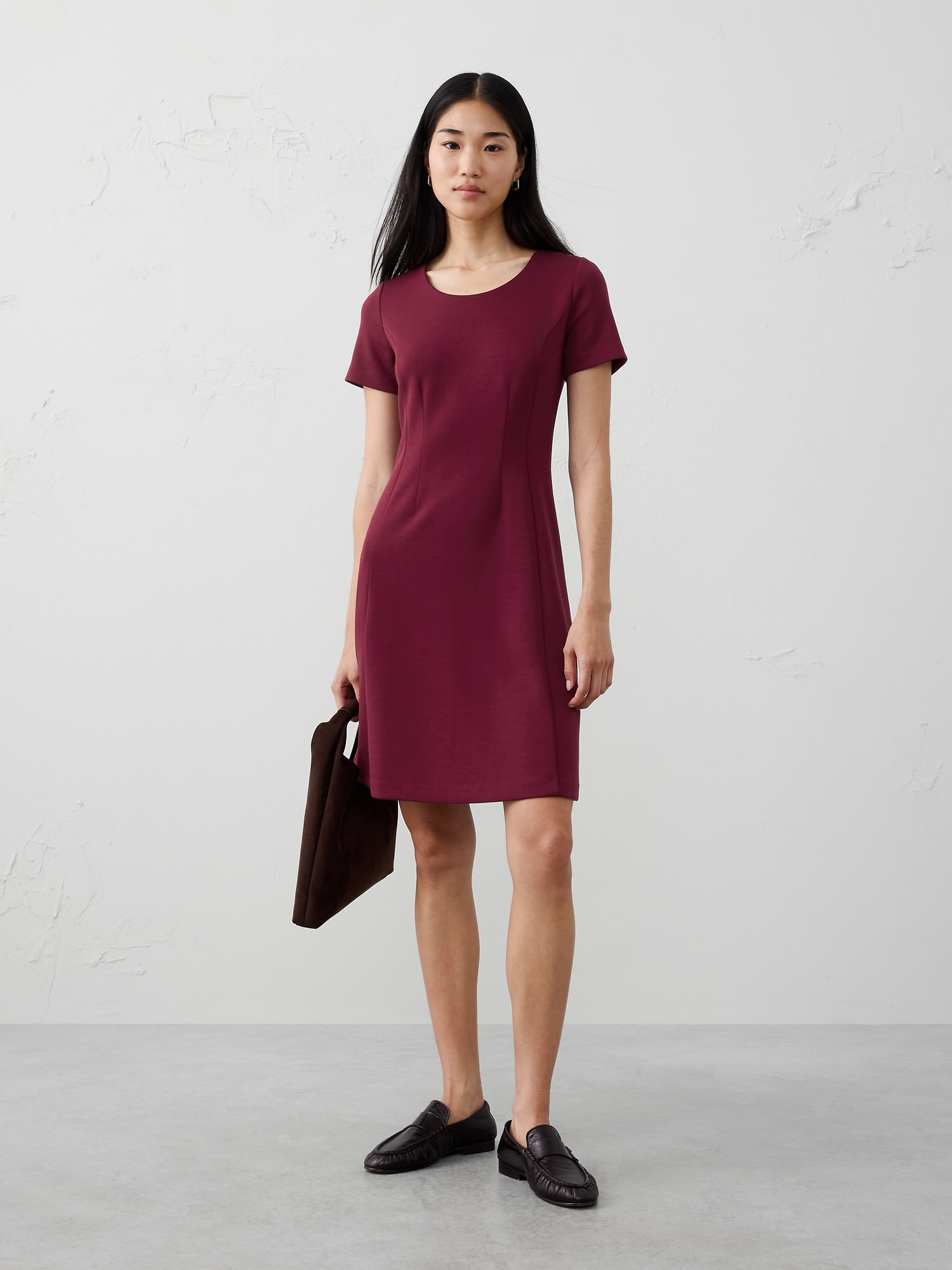 SCUBA KNEE-LENGTH DRESS - Bright Wine