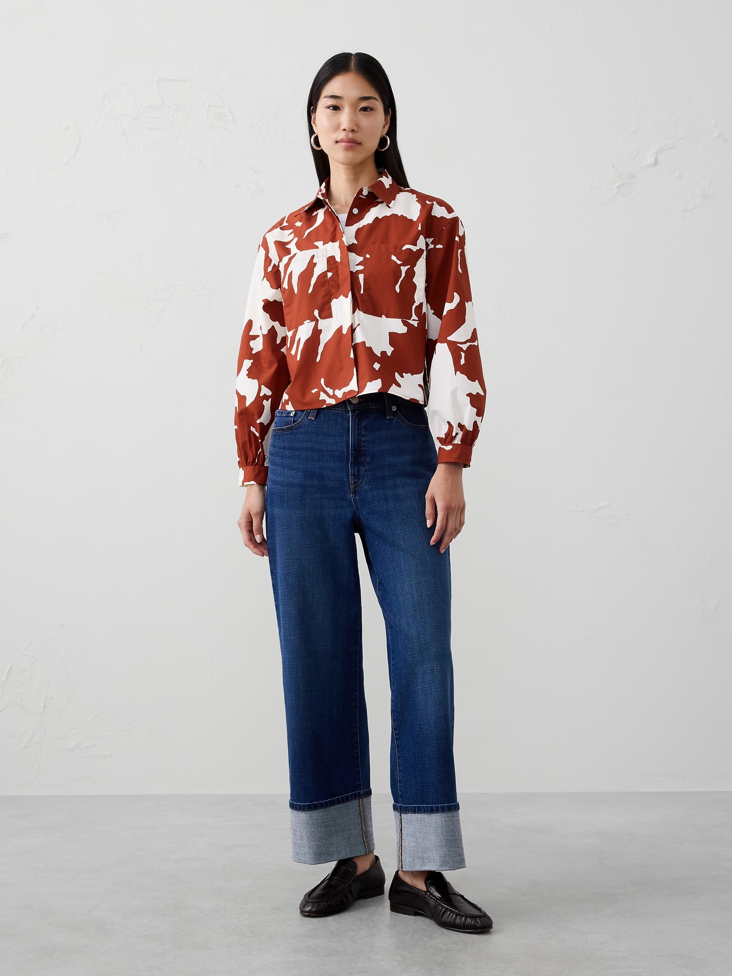Cropped Double Pocket Shirt - Red Floral