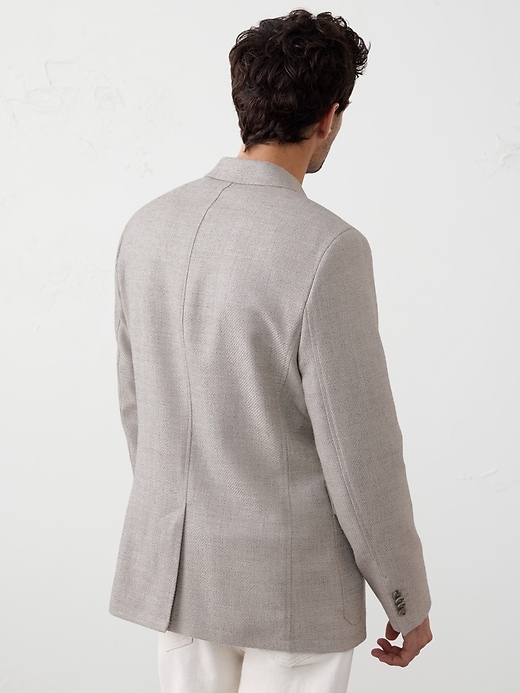 Tailored-Fit Shadow Weave Jacket