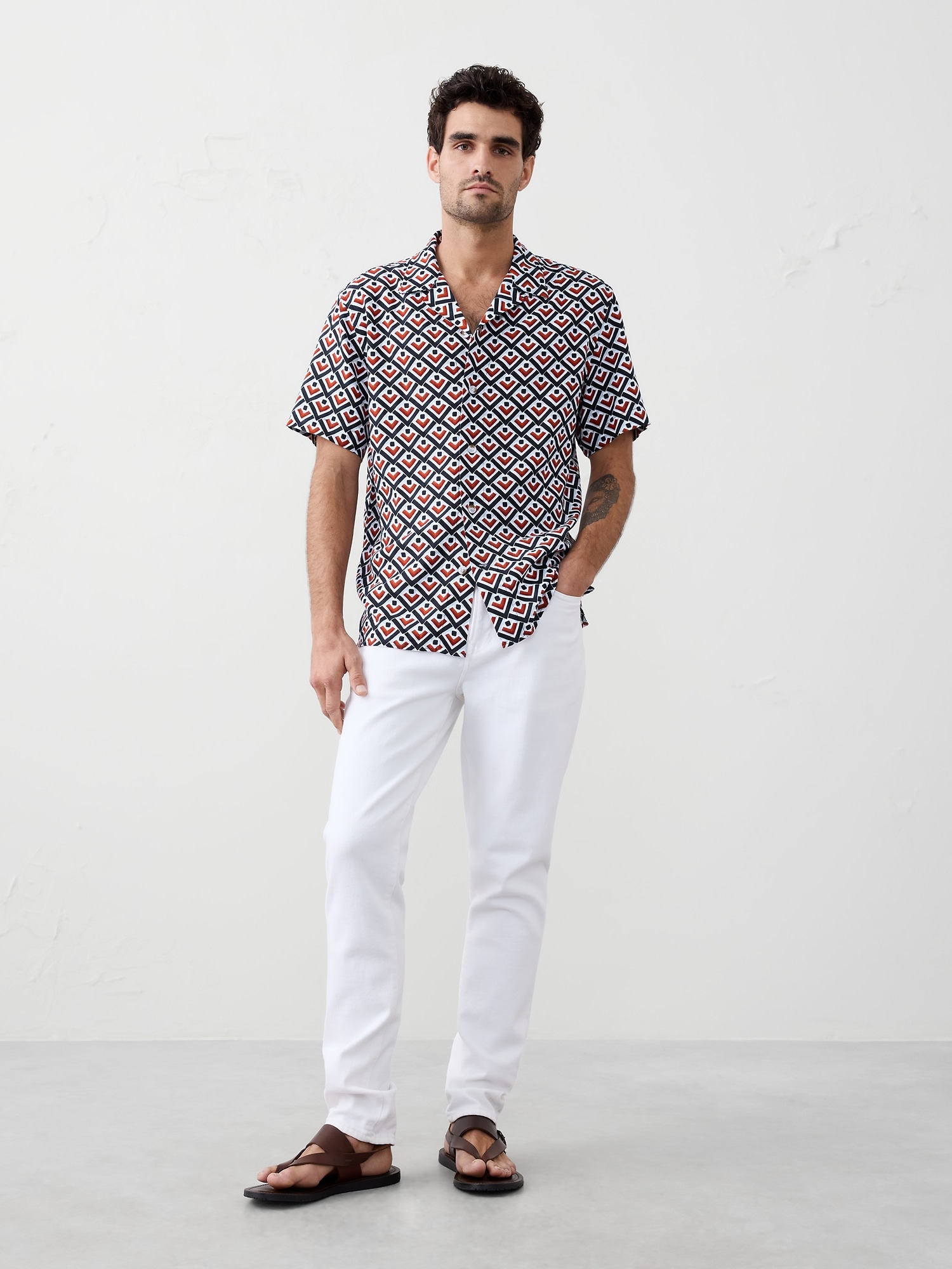 Image number 1 showing, Linen-Blend Standard Fit Resort Shirt