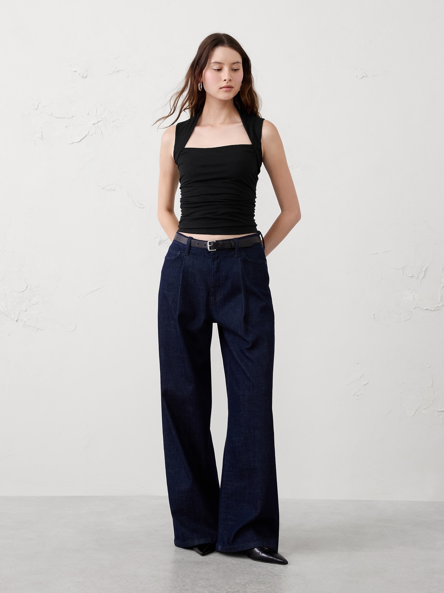 SOFT STRETCH SIDE-SHIRRED TOP - Black
