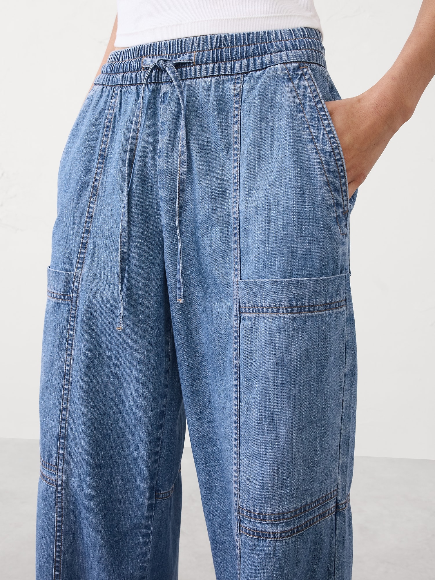 Image number 3 showing, Wide-Leg Mid-Rise Cargo Pull-On Jean