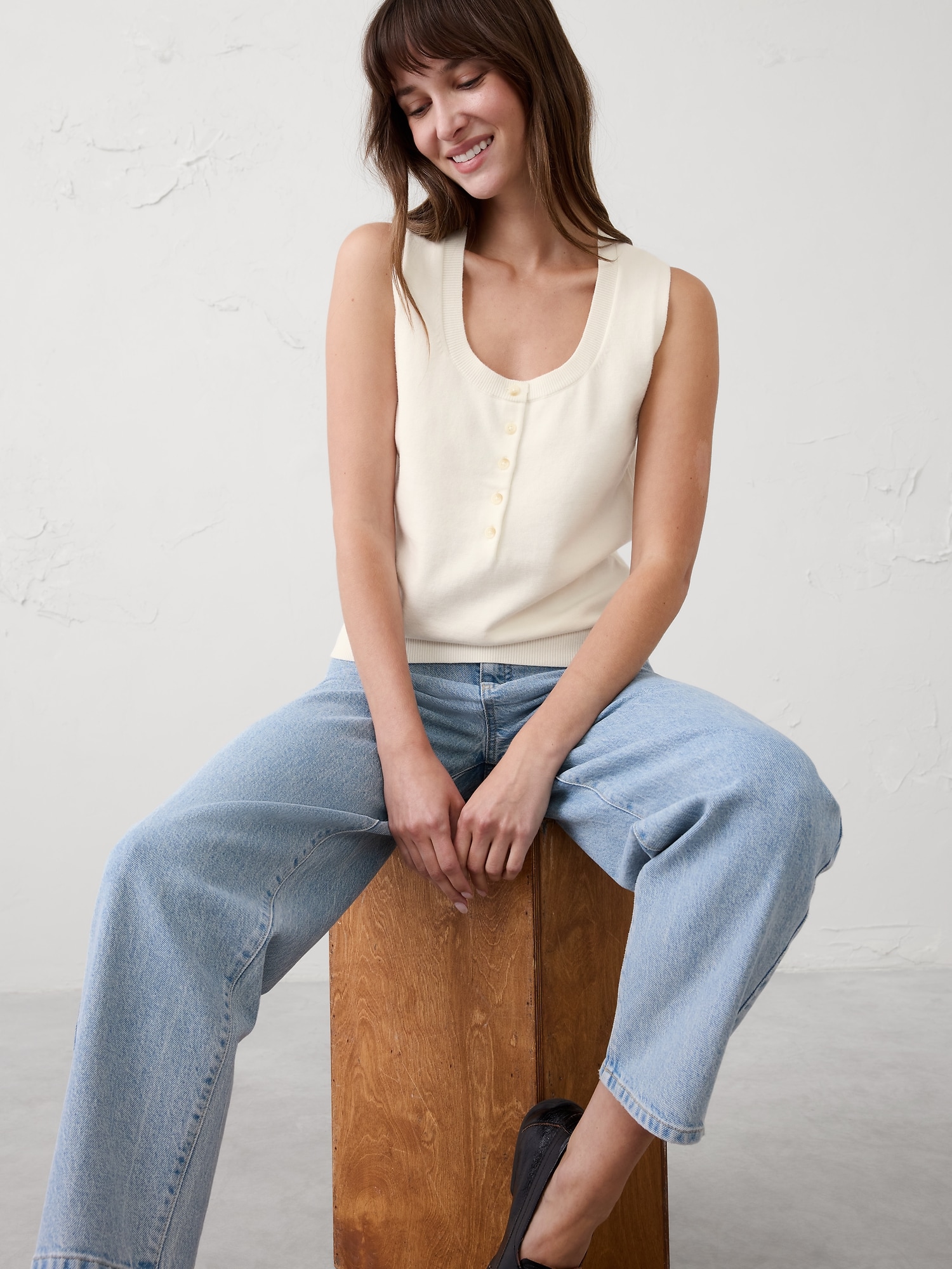 HENLEY SWEATER TANK - Snow Day