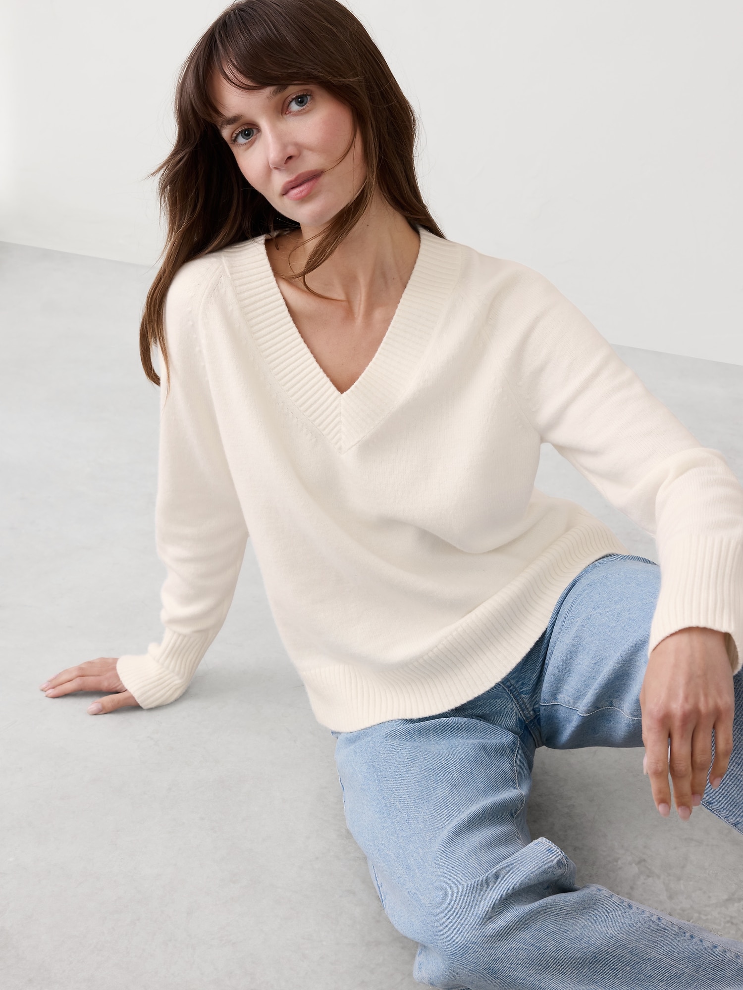 Perfectly Soft V-Neck Sweater - Snow Day