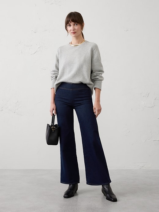 Kick Flare Mid-Rise Jean