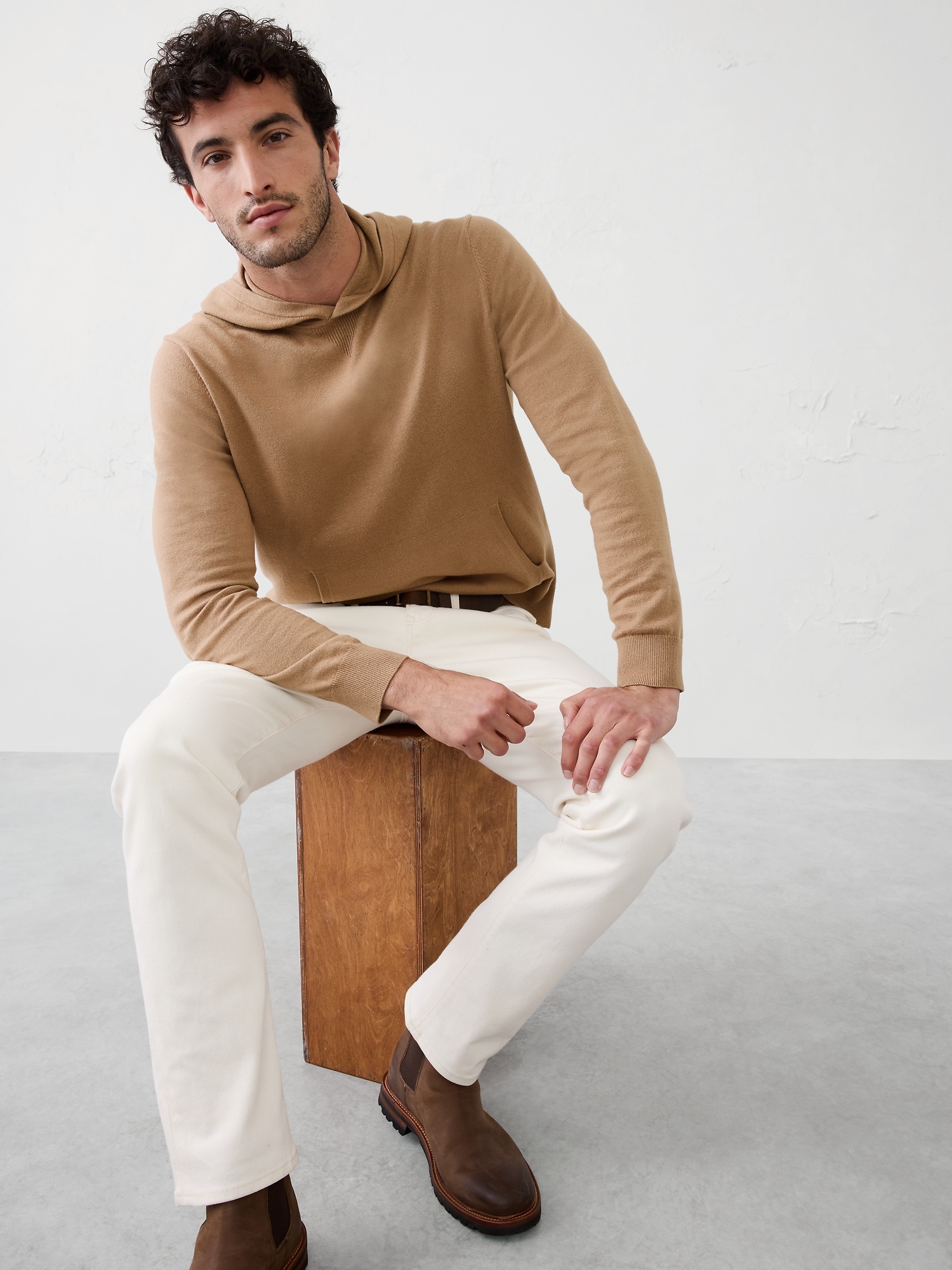 CLOUD SOFT SWEATER HOODIE