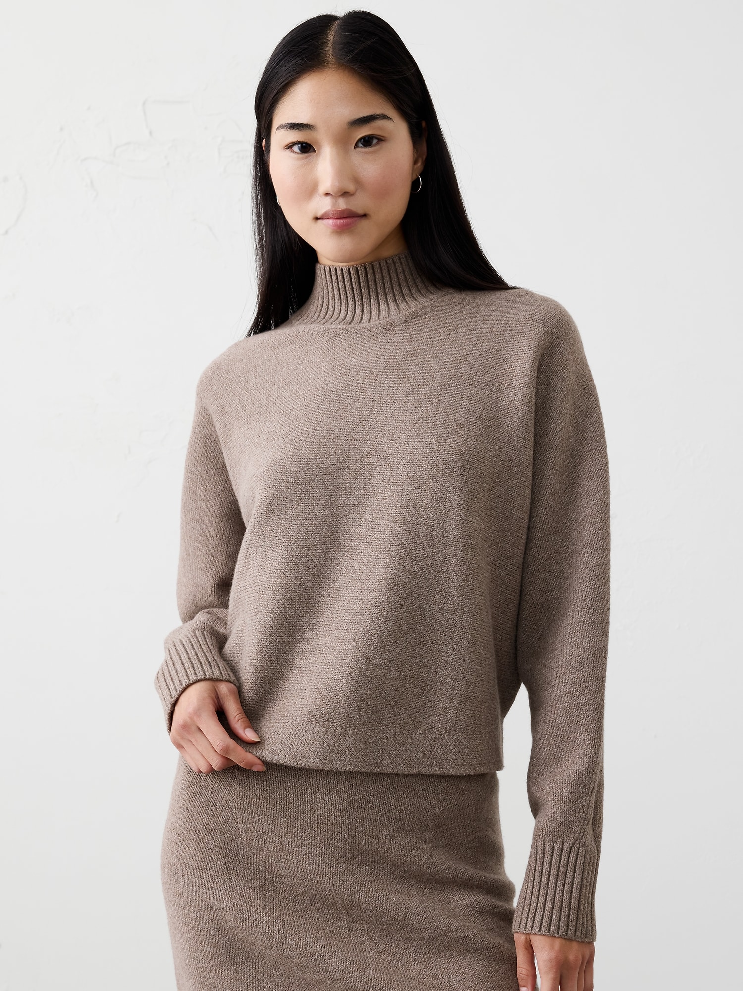 Oversized Ribbed Cropped Sweater