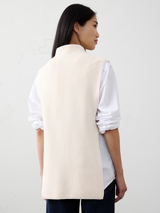 SWEATER BIB PONCHO