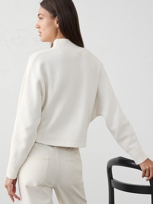 Oversized Ribbed Cropped Sweater