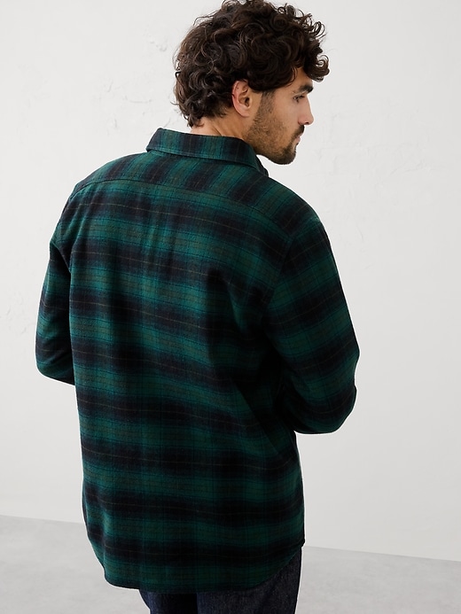 Standard-Fit Heavyweight Flannel Shirt