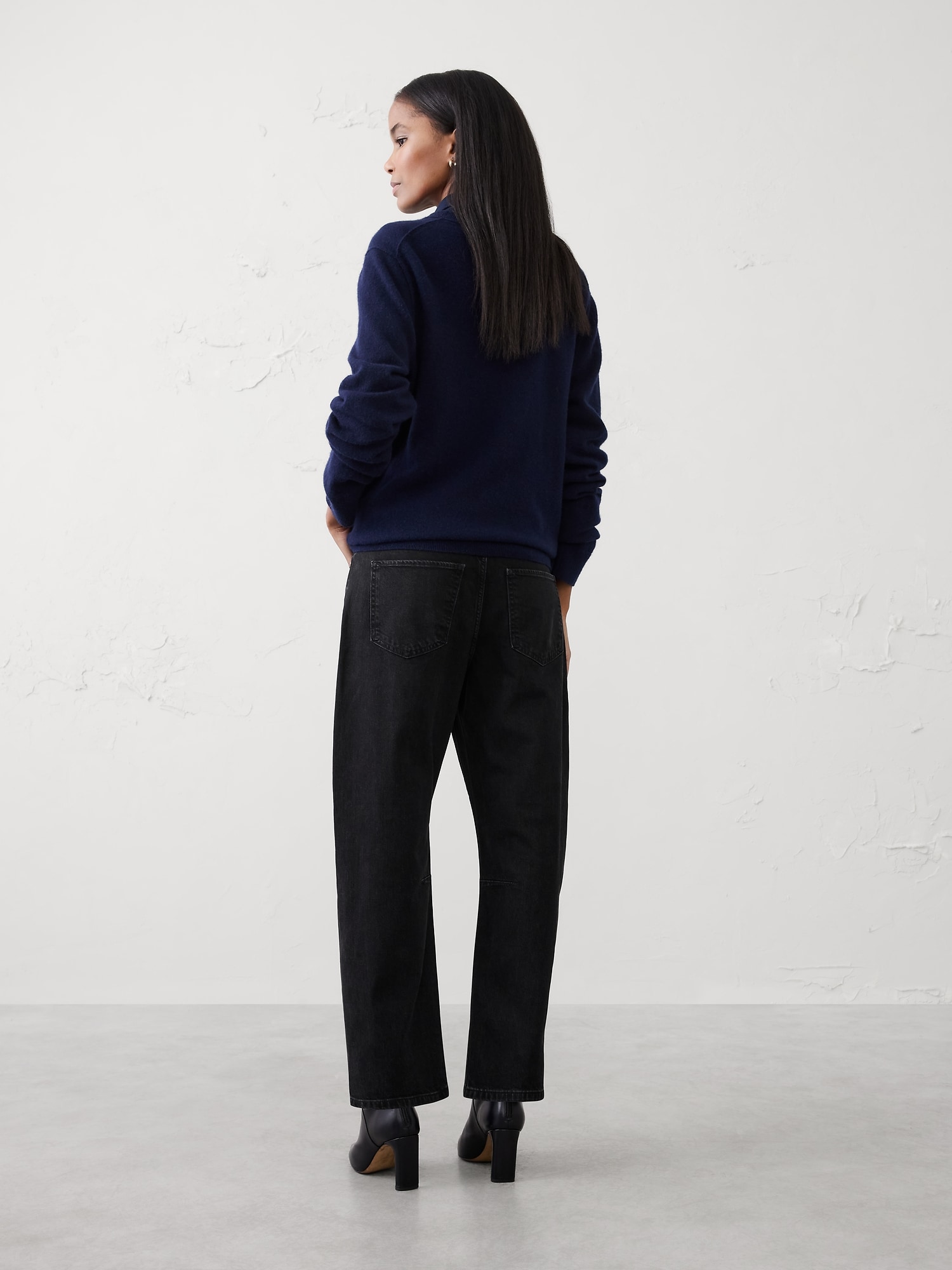 Image number 2 showing, Barrel Mid-Rise Jean