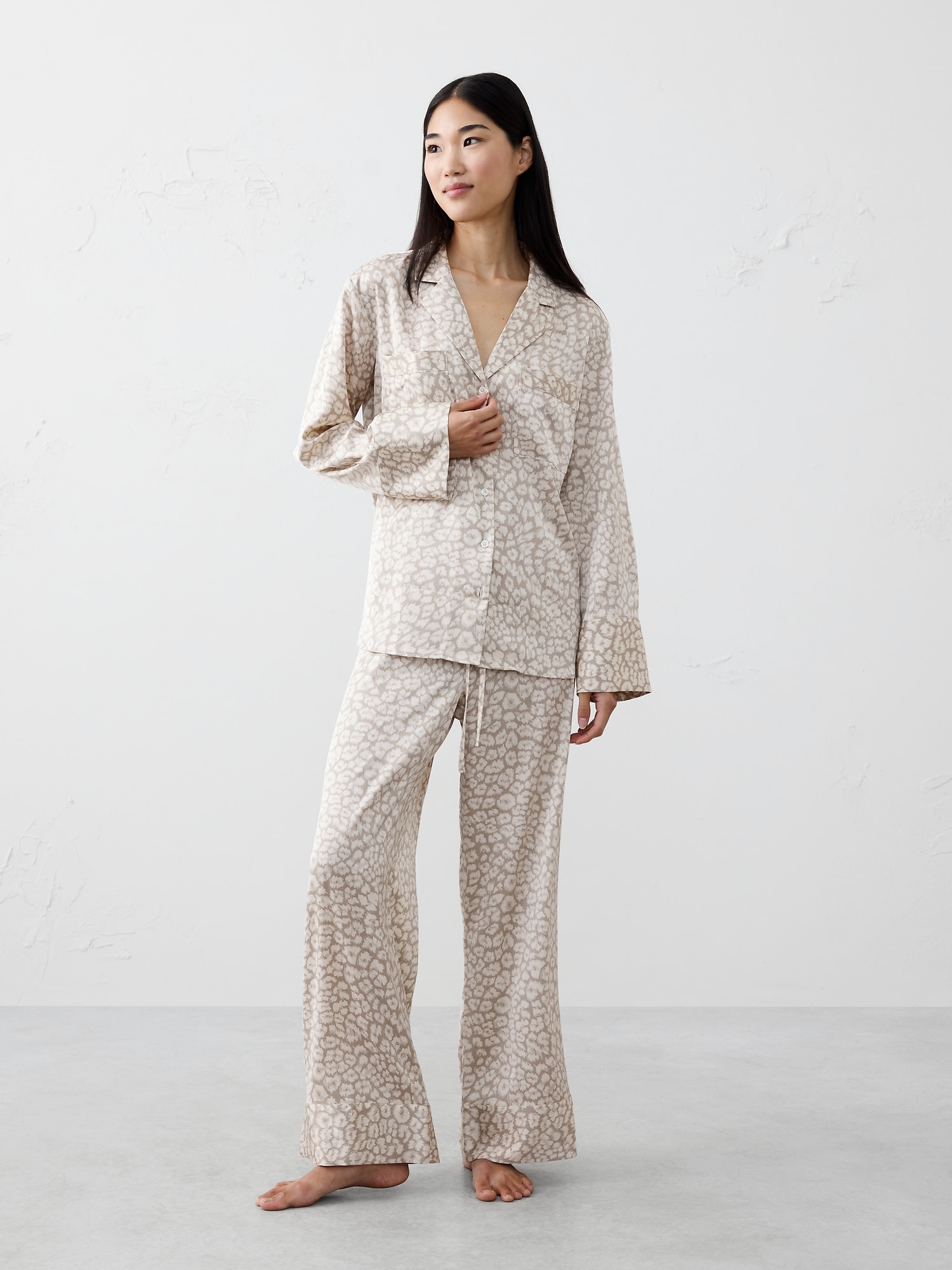 Silky Pajama Set - Neutral Leopard