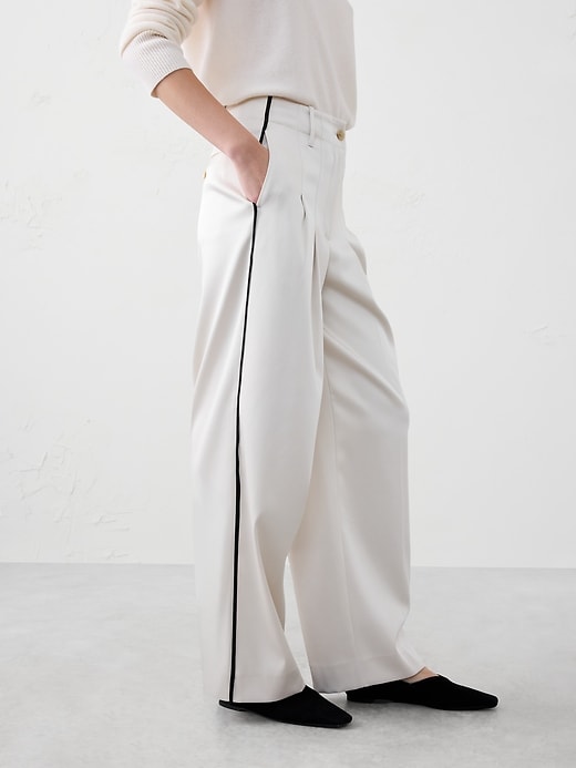 Straight Ultra High-Rise Satin Trouser