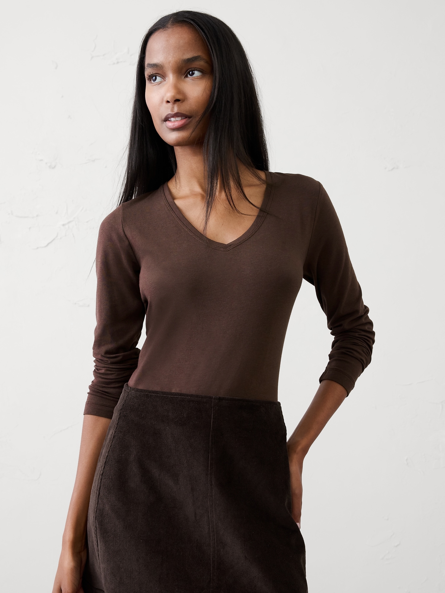 Timeless Long-Sleeve V-Neck T-Shirt - Dark Oak