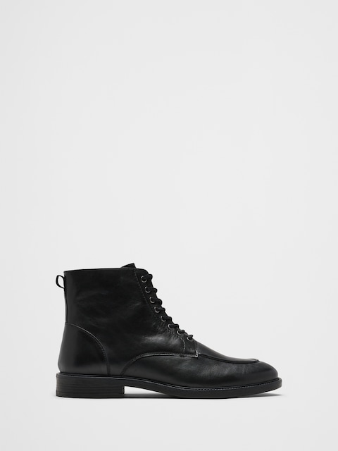 Smooth Leather Moc Toe Boot
